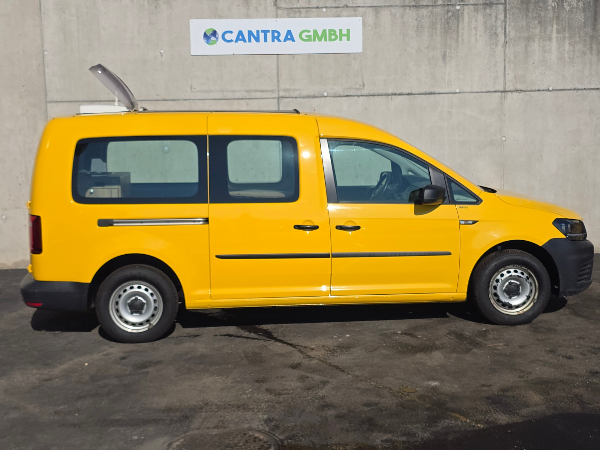 VW GEOVAN L - 102 PS - Benzin - Klima - PDC - DAB+ - 2 x Schiebetür - grosses Fensterpaket-image-1
