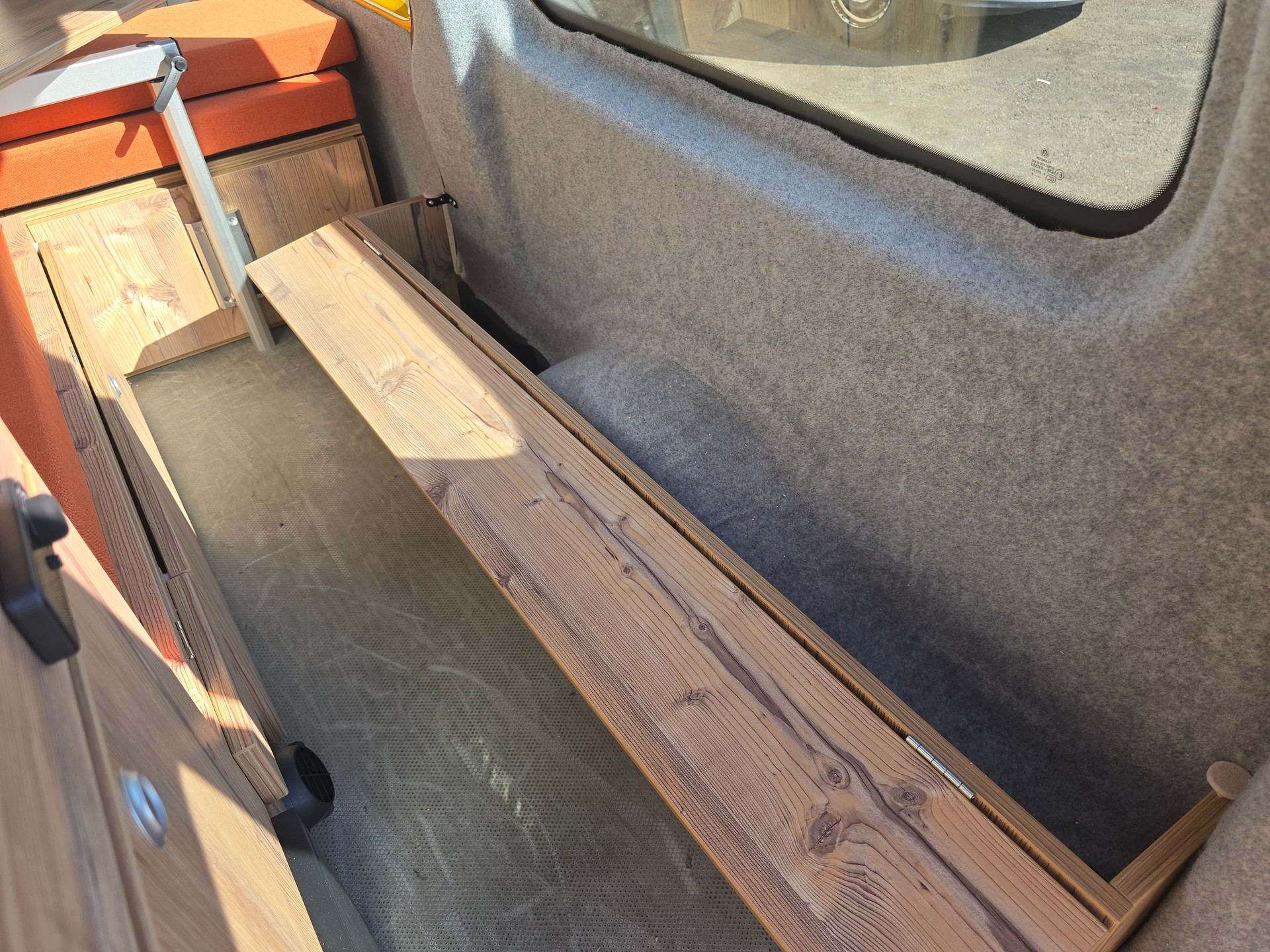 VW GEOVAN L - 102 PS - Benzin - Klima - PDC - DAB+ - 2 x Schiebetür - grosses Fensterpaket-image-9