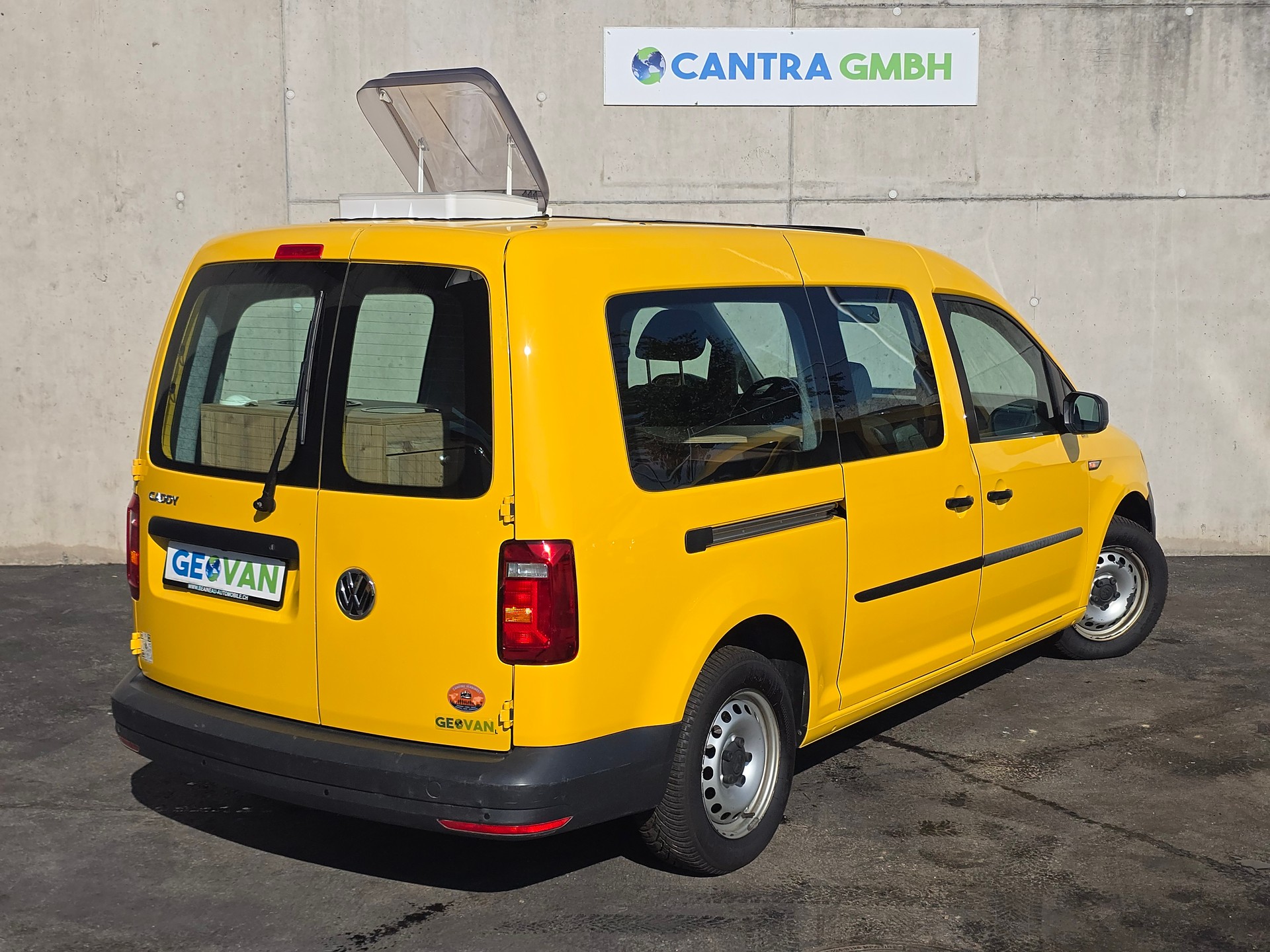VW GEOVAN L - 102 PS - Benzin - Klima - PDC - DAB+ - 2 x Schiebetür - grosses Fensterpaket-image-2