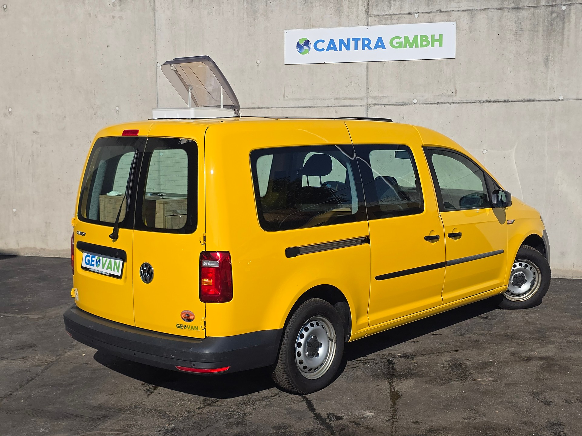 VW GEOVAN L - 102 PS - Benzin - Klima - PDC - DAB+ - 2 x Schiebetür - grosses Fensterpaket-image-3