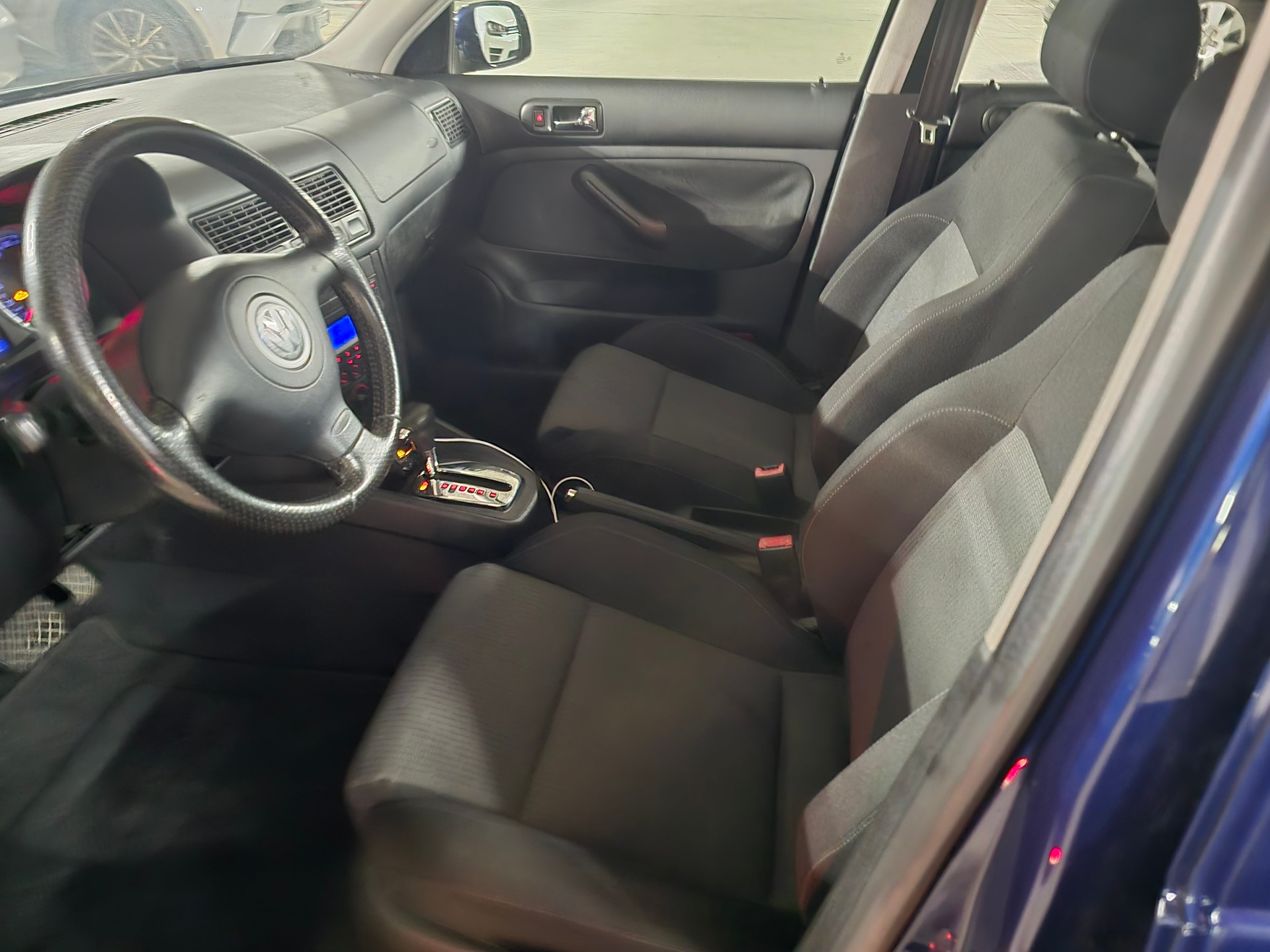 VW 1.6 Basis-image-4