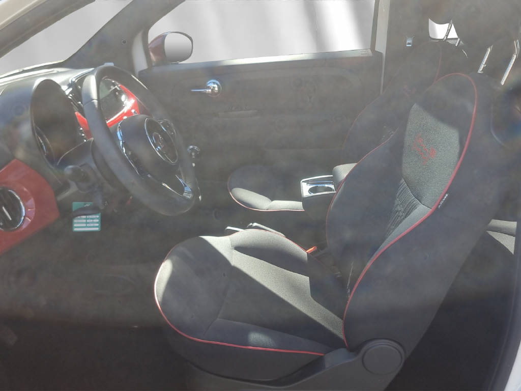 FIAT 500 1.0 Hybrid Red-image-3