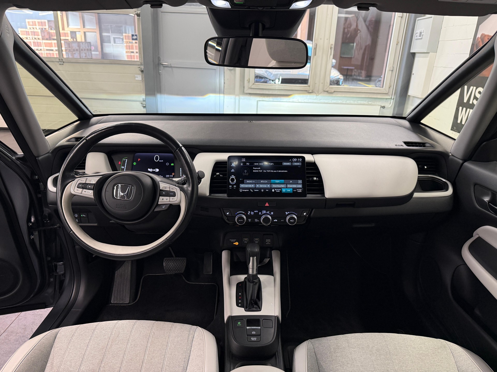 HONDA Jazz 1.5 i-MMD Executive-image-7
