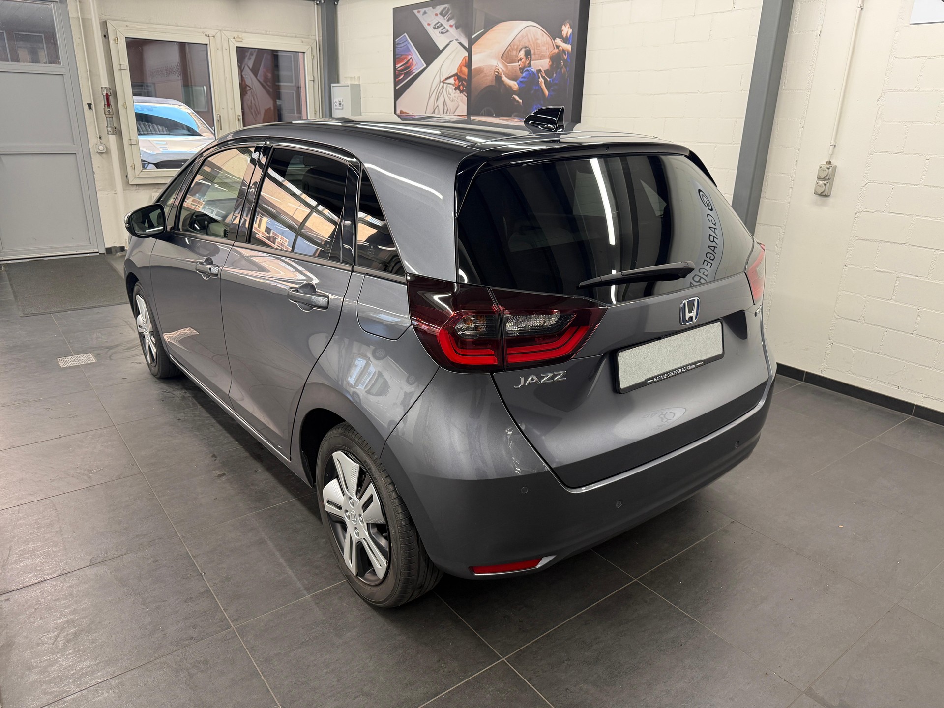 HONDA Jazz 1.5 i-MMD Executive-image-3