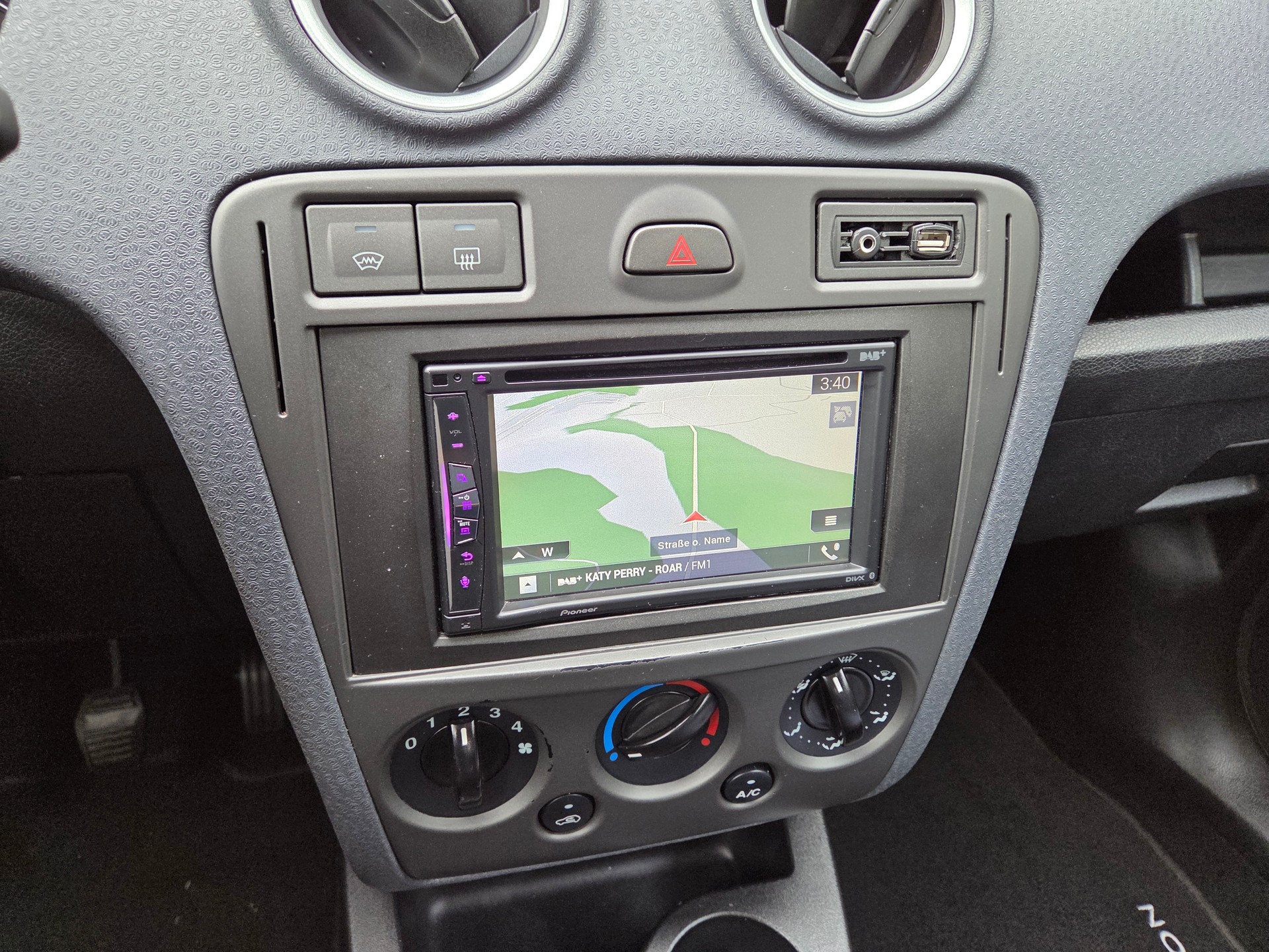 FORD Fusion 1.6 16V Trend-image-10