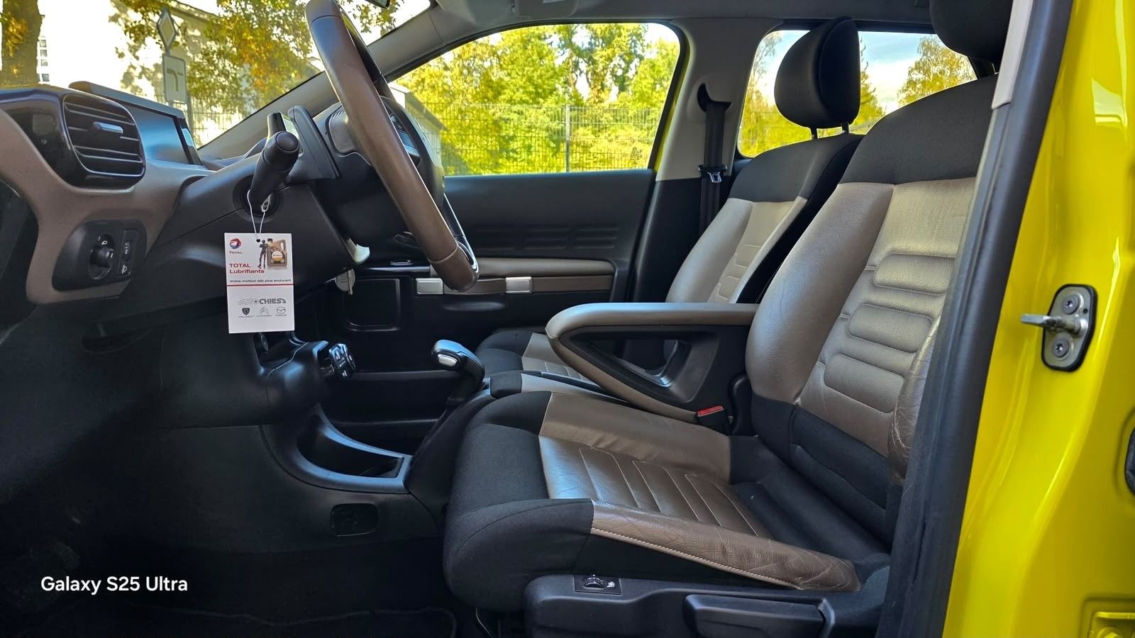 CITROEN C4 Cactus 1.6 e-HDi Feel ETG6-image-11