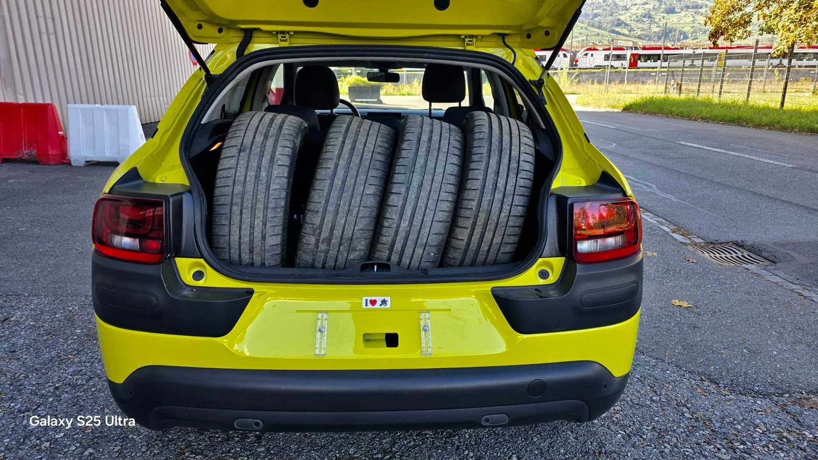 CITROEN C4 Cactus 1.6 e-HDi Feel ETG6-image-6