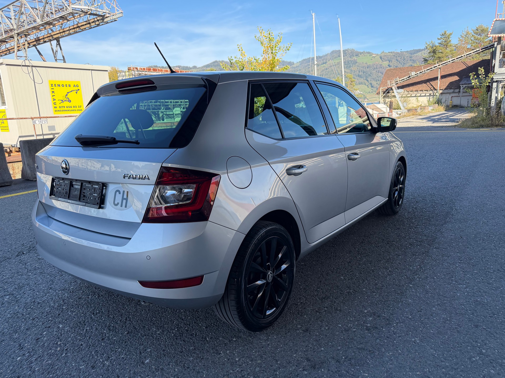 SKODA Fabia 1.0 TSI Ambition-image-5