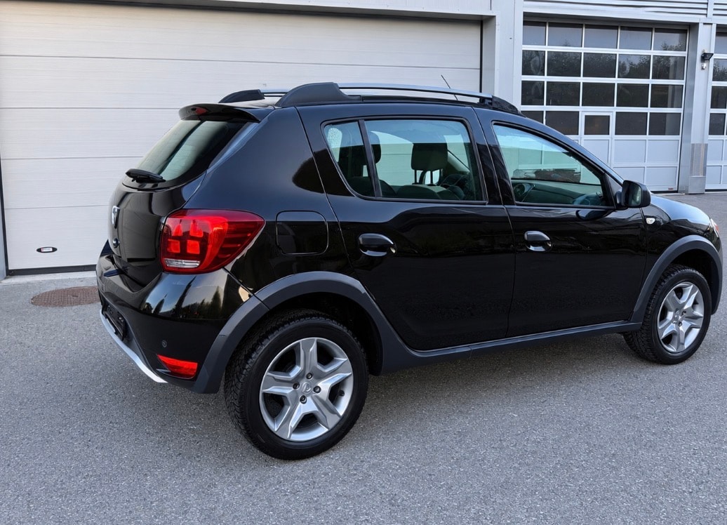 DACIA Sandero TCe 90 Stepway Unlimited 2-image-1