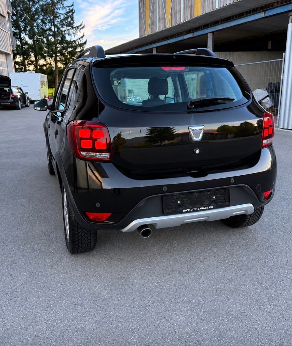 DACIA Sandero TCe 90 Stepway Unlimited 2-image-3