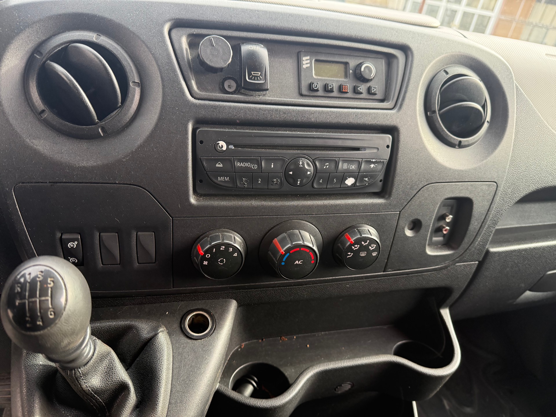 RENAULT Master T39 2.3dCi Minibus 17 L3H2 Quickshift-image-10