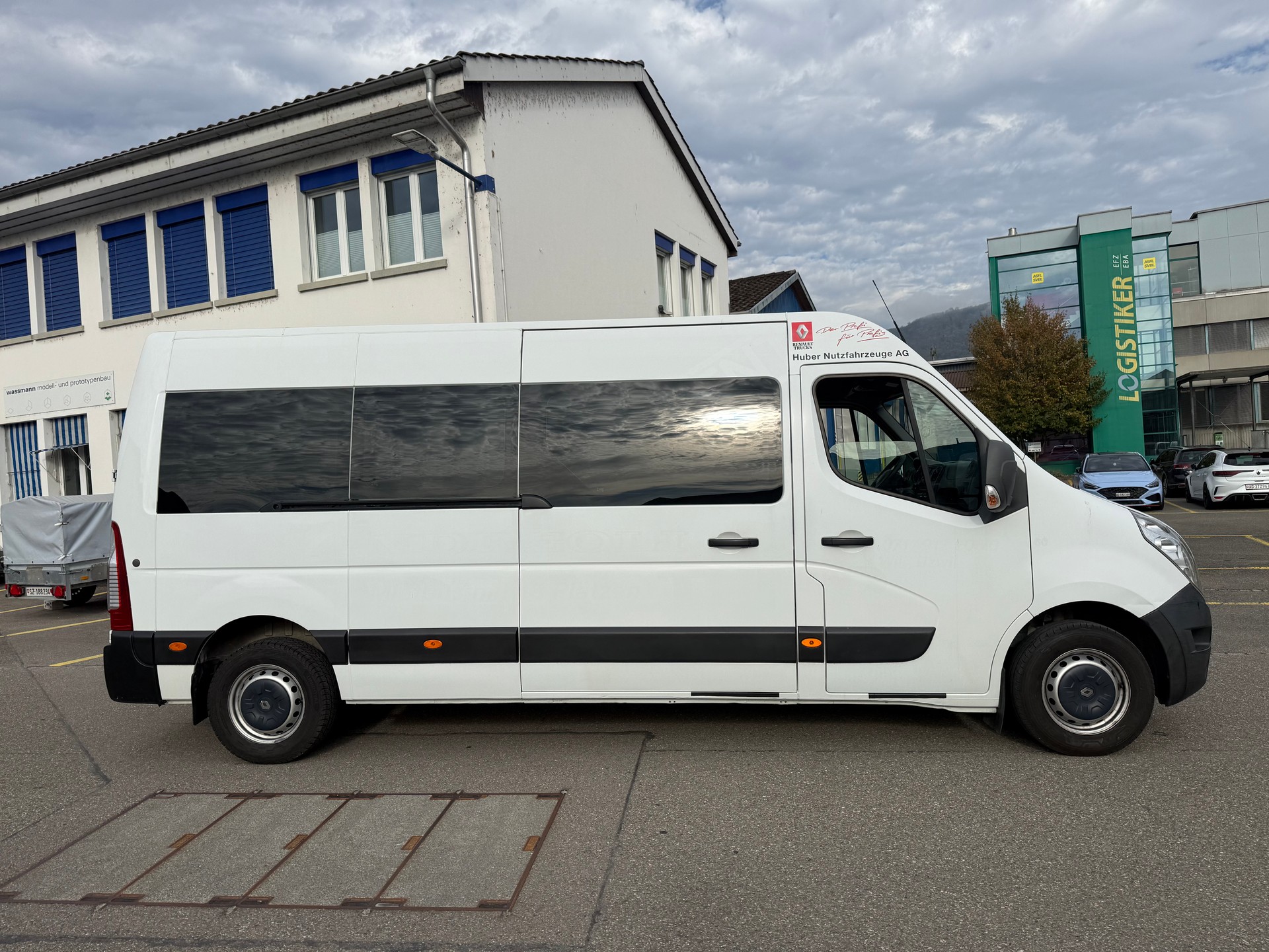 RENAULT Master T39 2.3dCi Minibus 17 L3H2 Quickshift-image-2