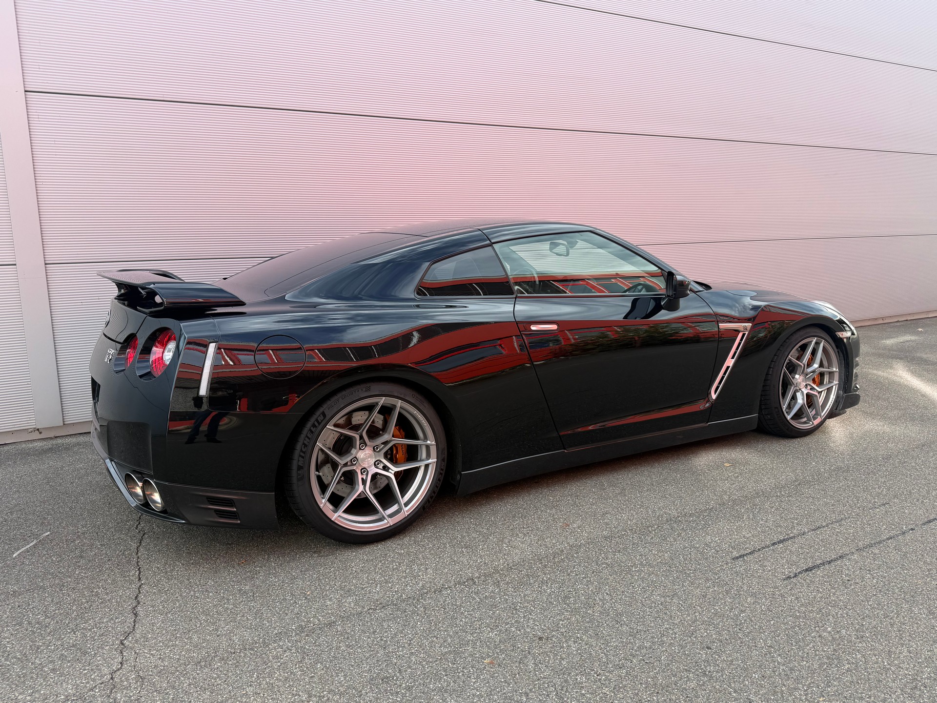 NISSAN GT-R 3.8 V6 Biturbo Black Edition-image-3