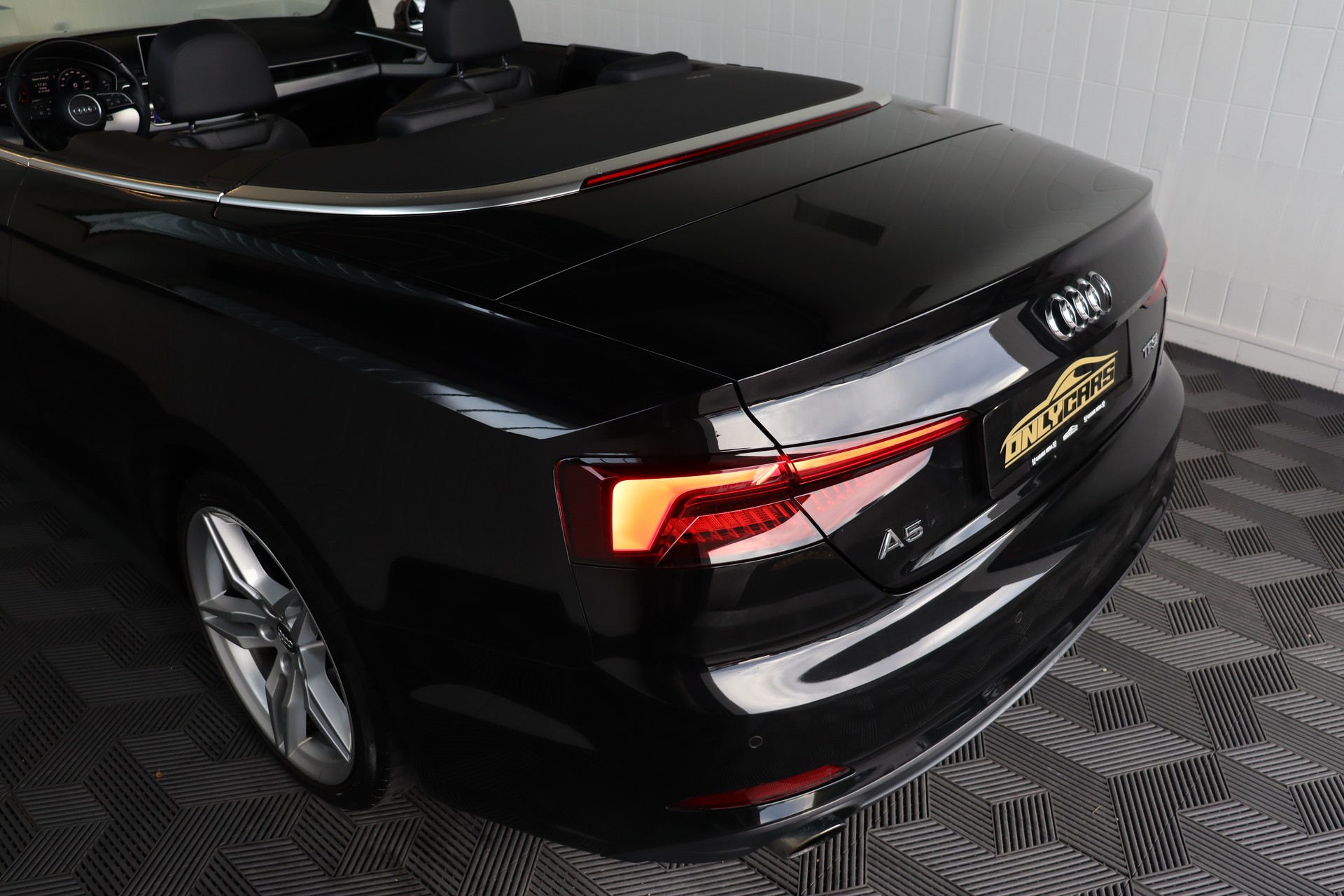 AUDI A5 Cabriolet 2.0 TFSI Sport S-tronic-image-10