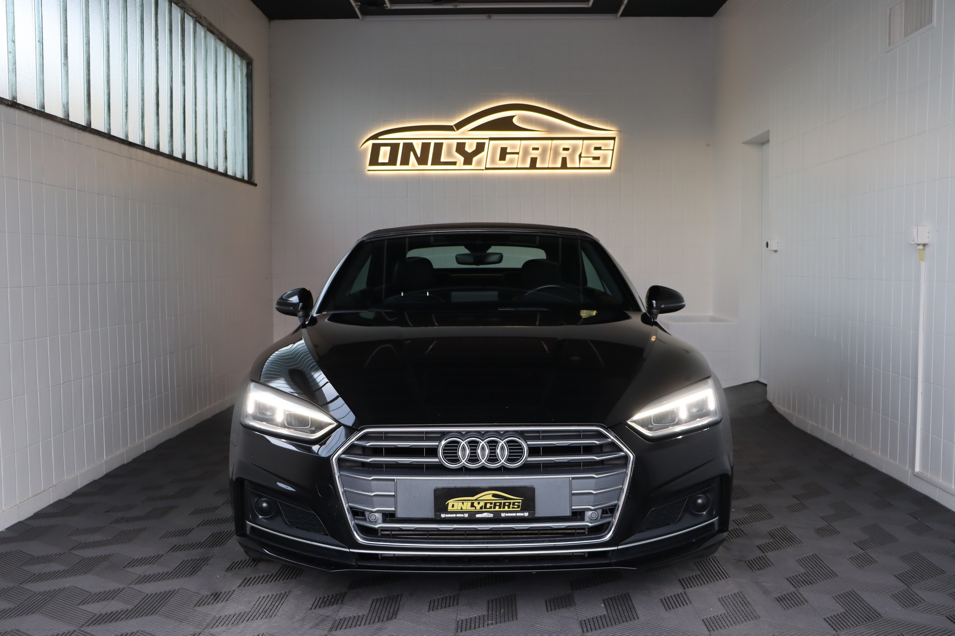 AUDI A5 Cabriolet 2.0 TFSI Sport S-tronic-showroom-element-1