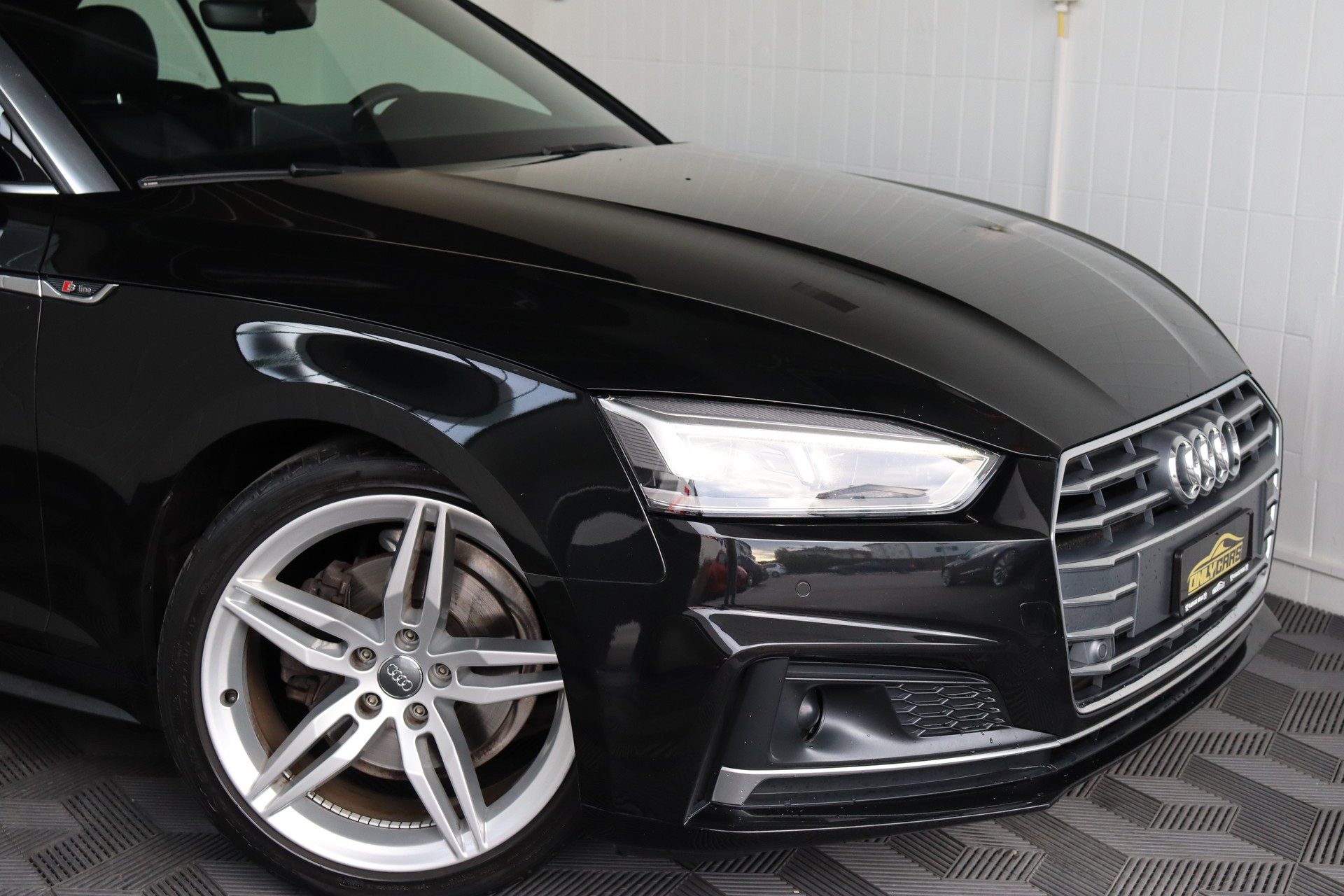 AUDI A5 Cabriolet 2.0 TFSI Sport S-tronic-showroom-element-3