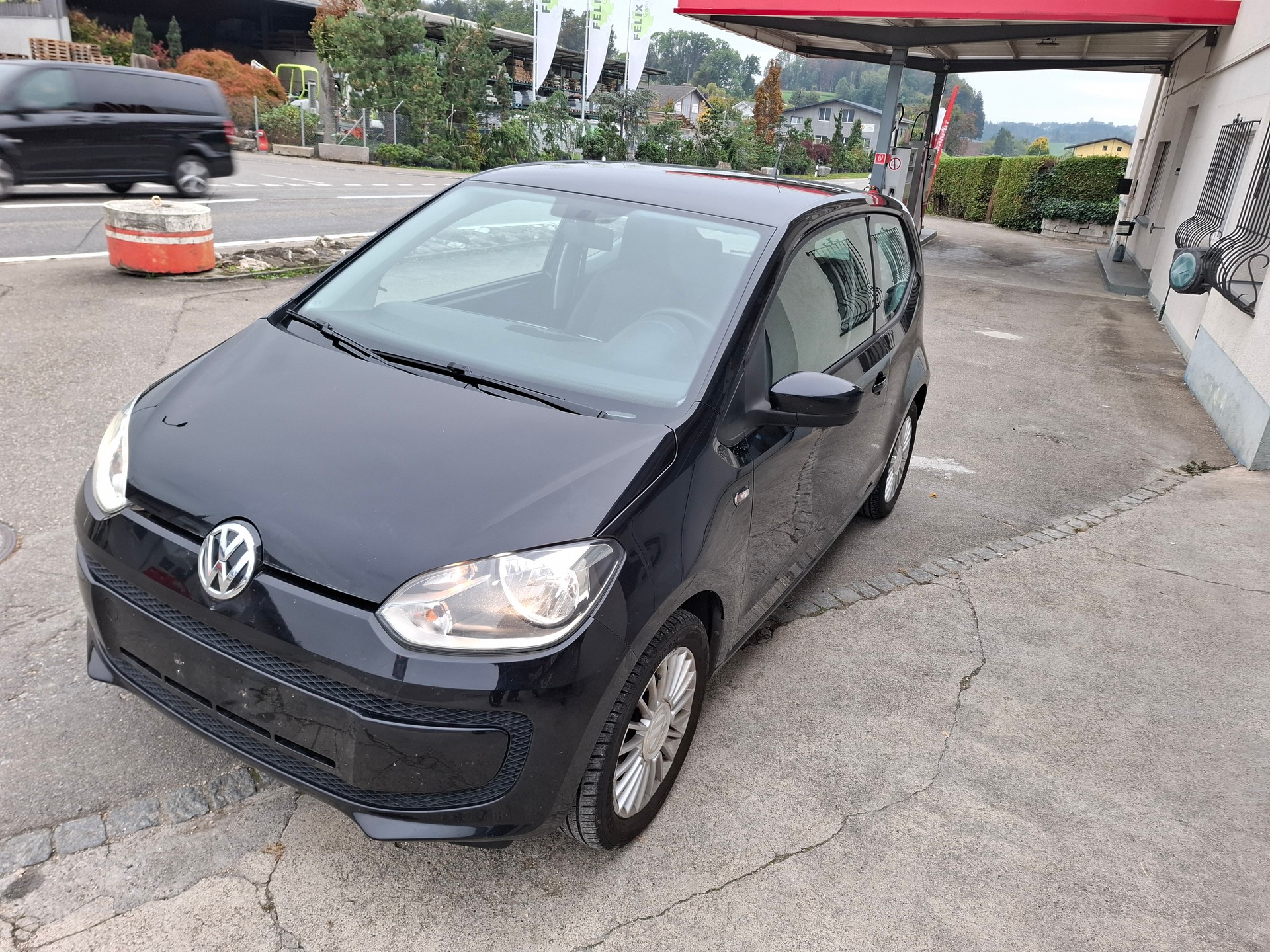 VW Up-image-3