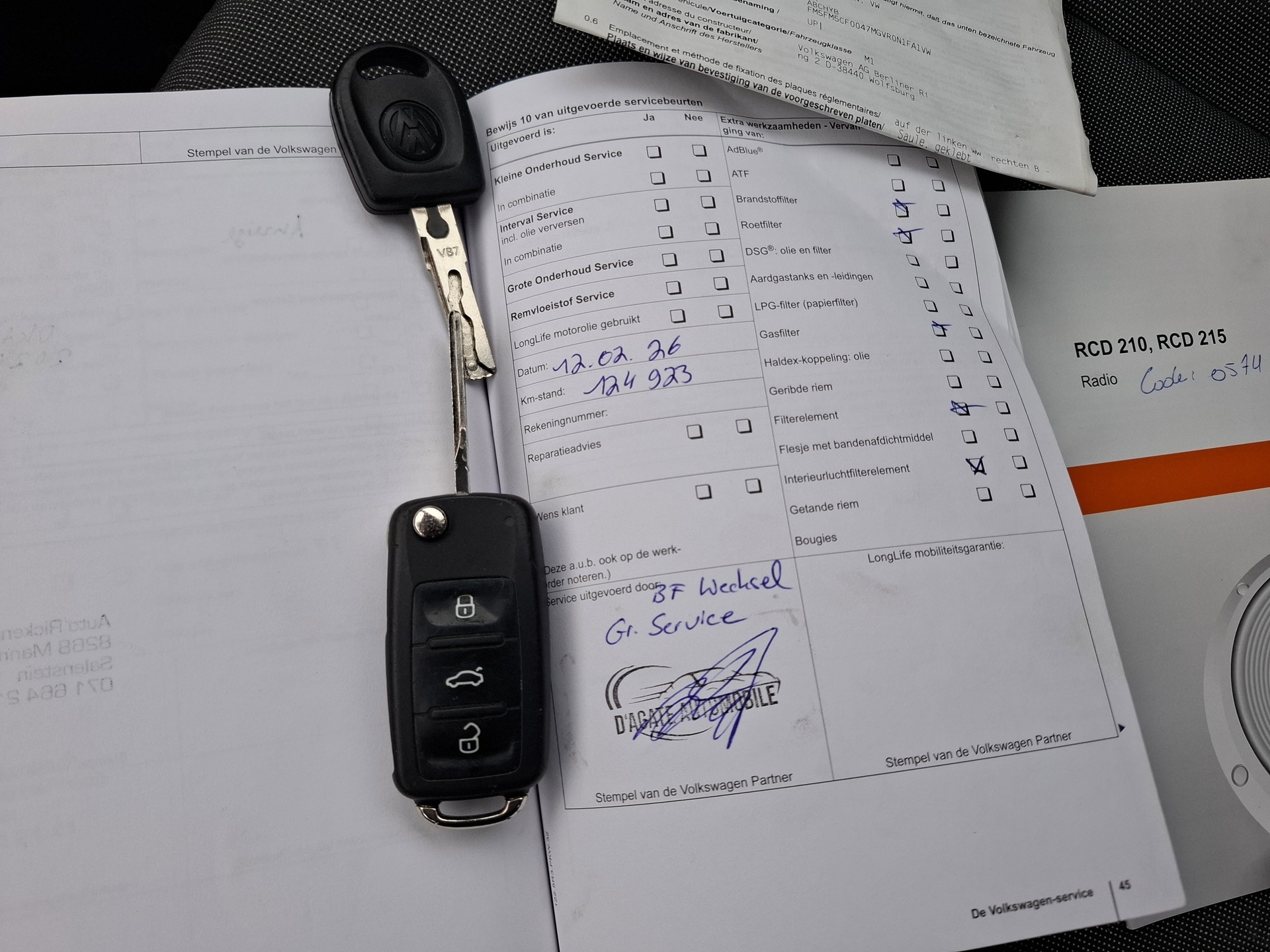 VW Up-image-13