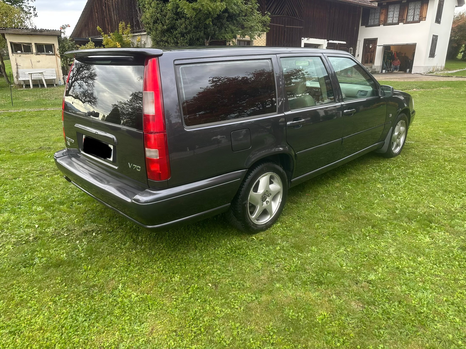 VOLVO 2.4 T-image-2