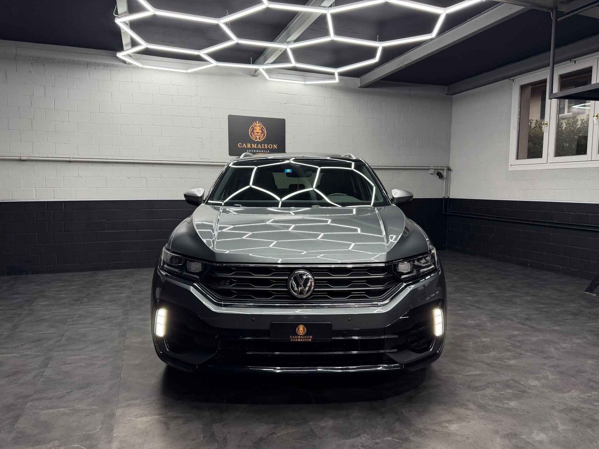 VW T-Roc 2.0 TSI R DSG 4Motion | ACC | Panoramadach | Virtual Cockpit | Beats Soundsystem | Rückfahrkamera-image-1