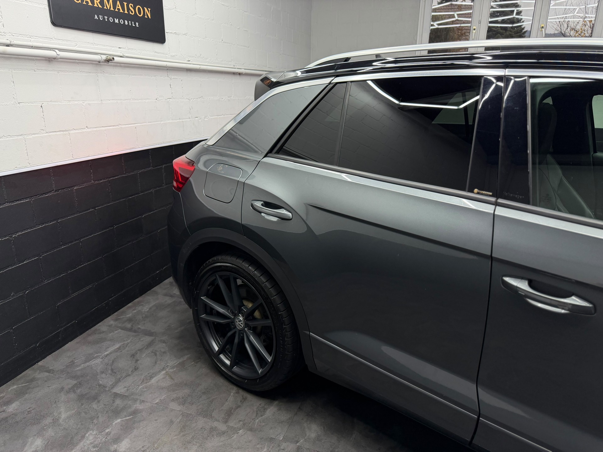 VW T-Roc 2.0 TSI R DSG 4Motion | ACC | Panoramadach | Virtual Cockpit | Beats Soundsystem | Rückfahrkamera-image-4