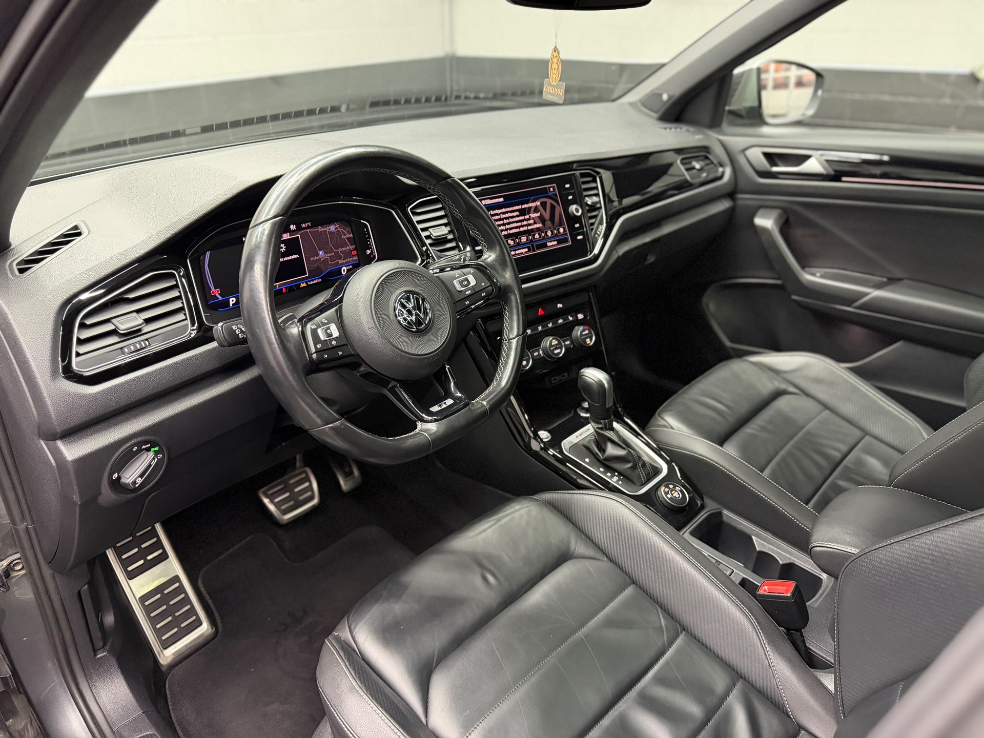 VW T-Roc 2.0 TSI R DSG 4Motion | ACC | Panoramadach | Virtual Cockpit | Beats Soundsystem | Rückfahrkamera-image-16