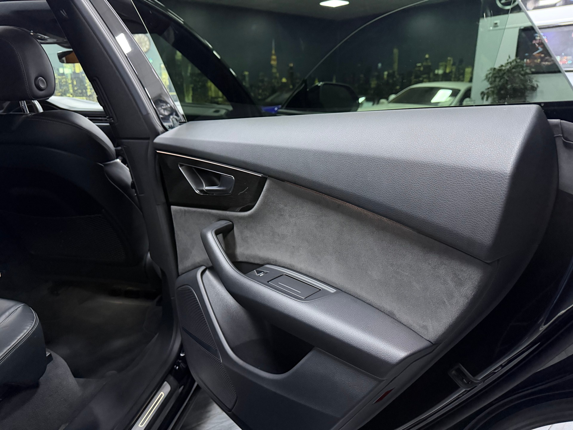AUDI Q8 50 TDI S-Line quattro tiptronic / Panoramadach / Leasing ab 499..--image-15