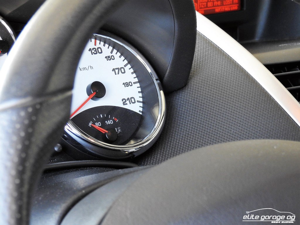PEUGEOT 207 CC 1.6 16V Roland Garros-image-10