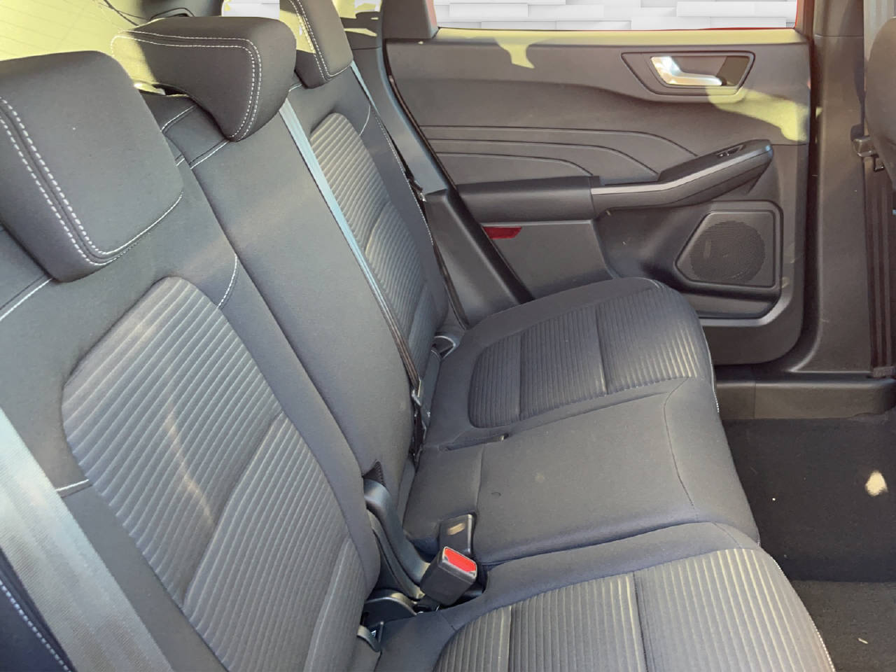 FORD Kuga 2.5 Plug-in Hybrid Titanium-image-9
