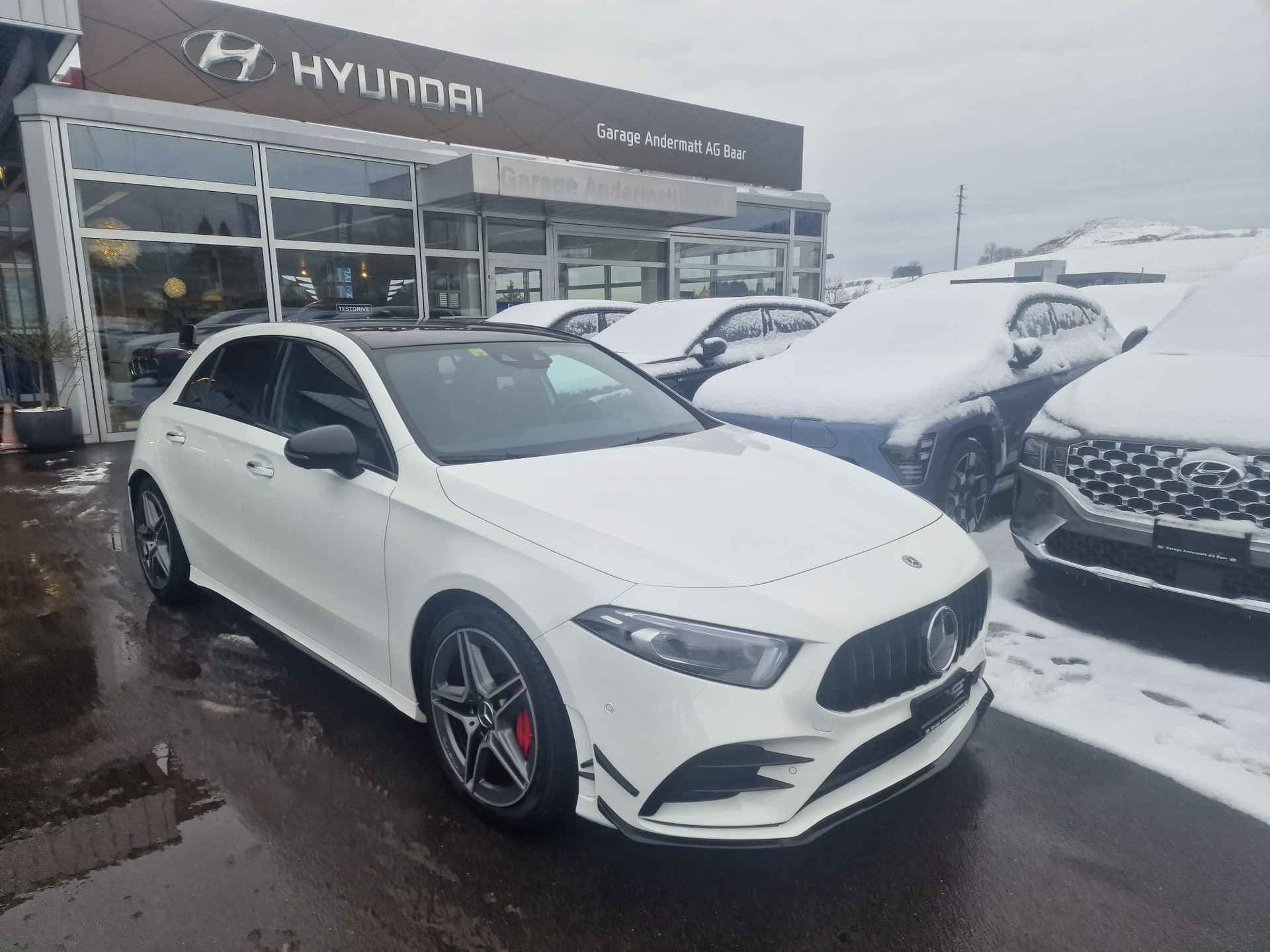 MERCEDES-BENZ A 35 AMG 4Matic Speedshift-image-0