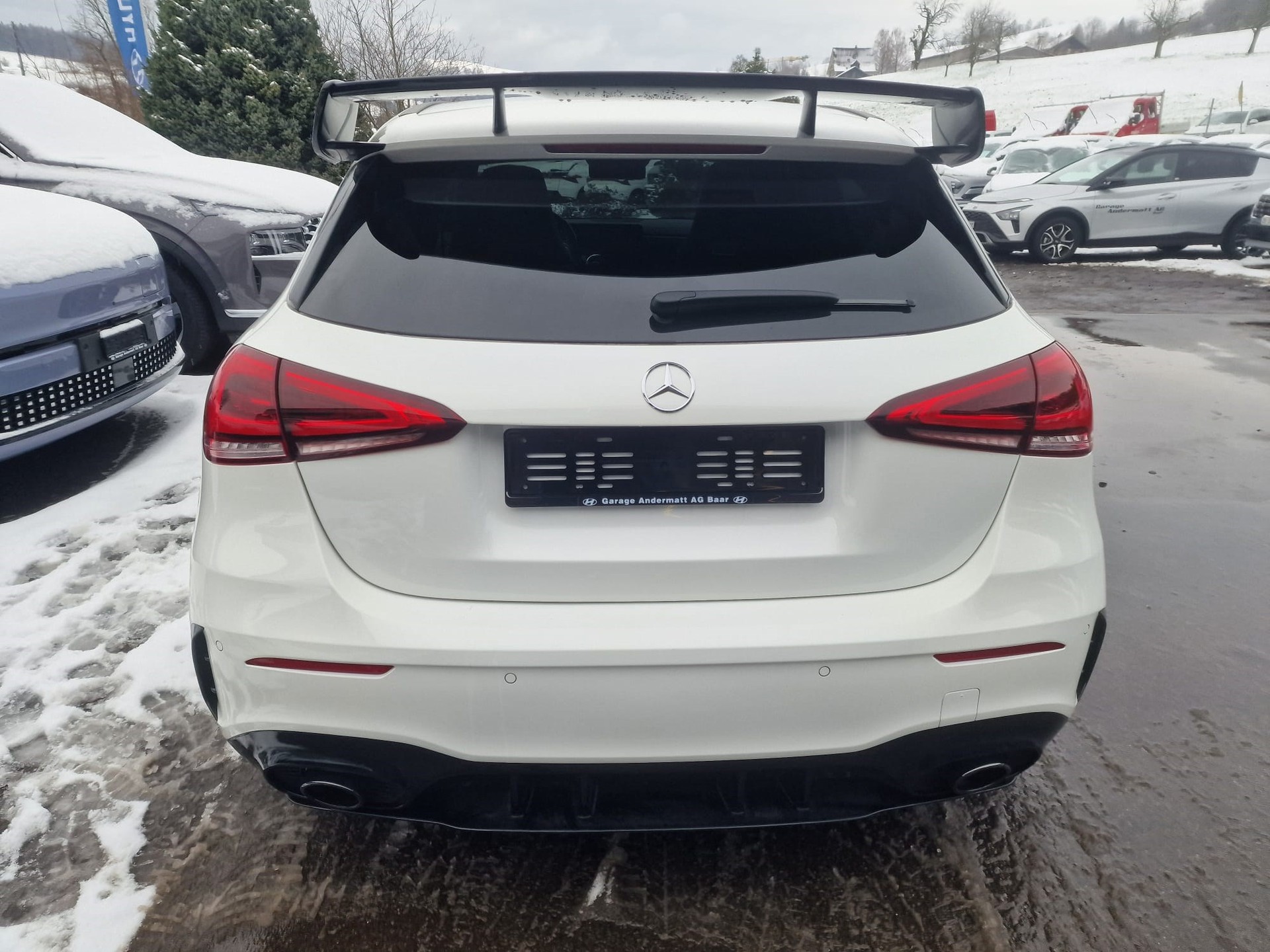MERCEDES-BENZ A 35 AMG 4Matic Speedshift-image-4