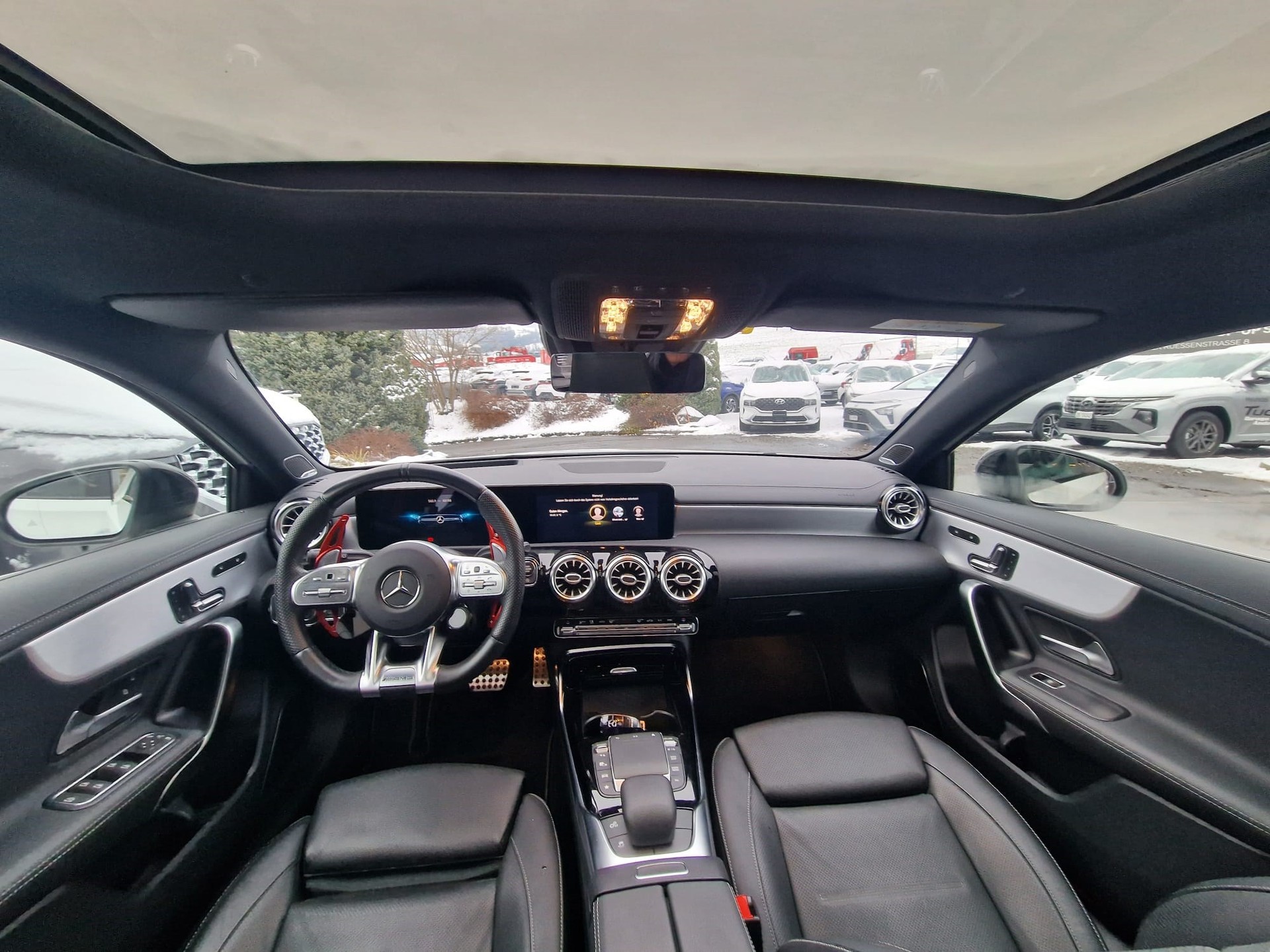 MERCEDES-BENZ A 35 AMG 4Matic Speedshift-image-9