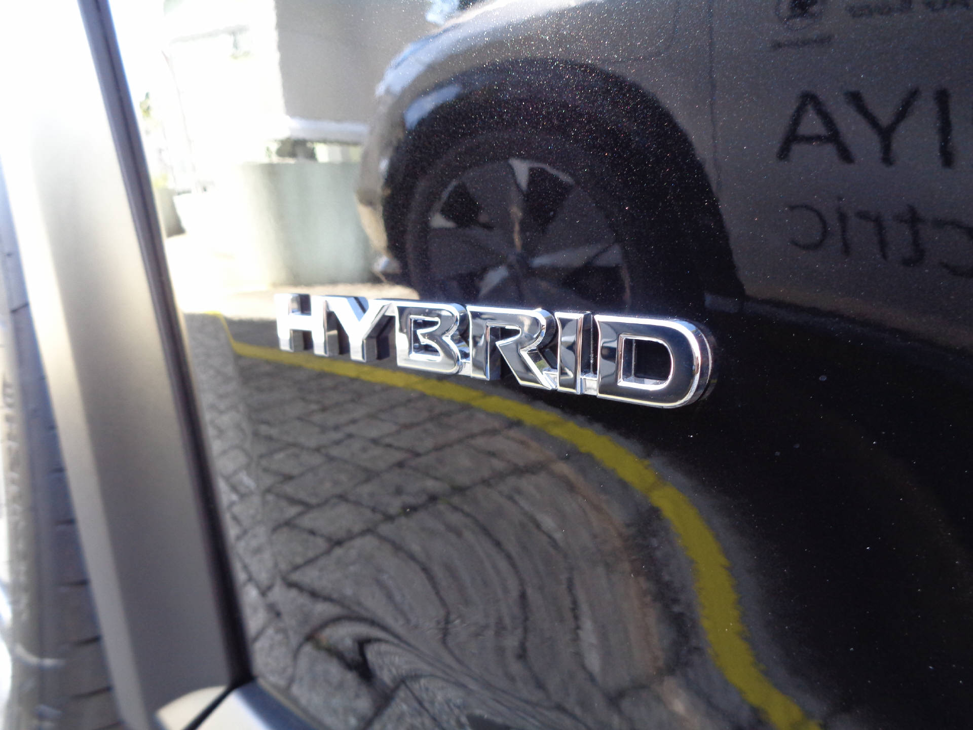 NISSAN Juke 1.6 Hybrid Tekna-image-6