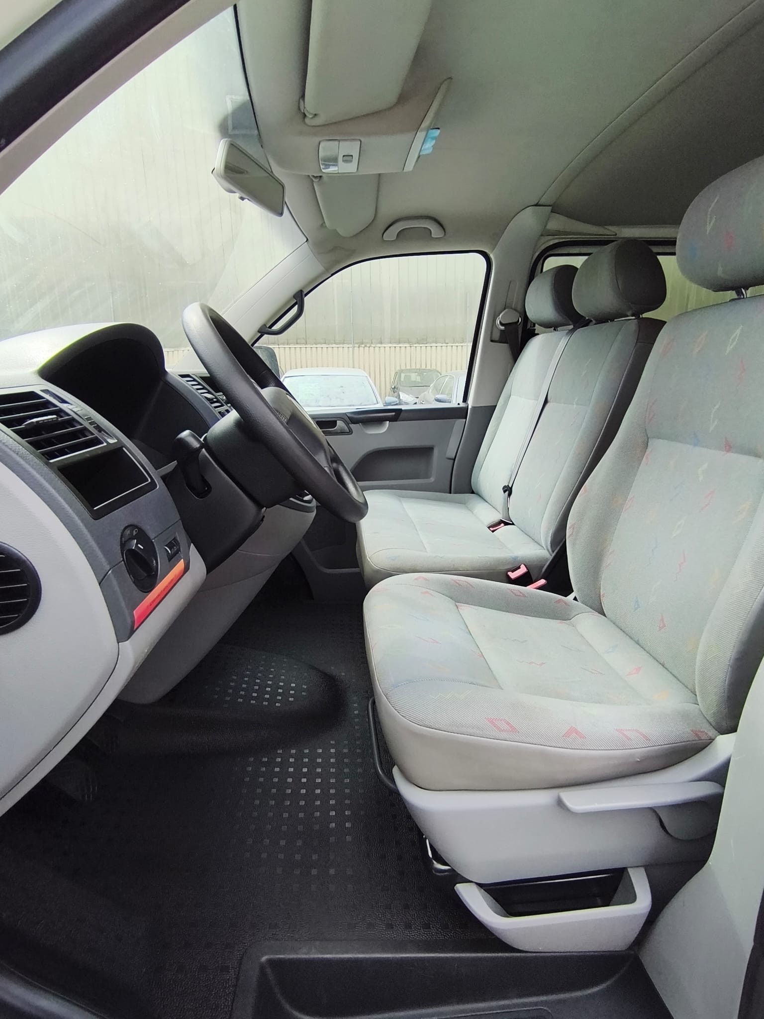 VW T5 1.9 TDI PD-image-8