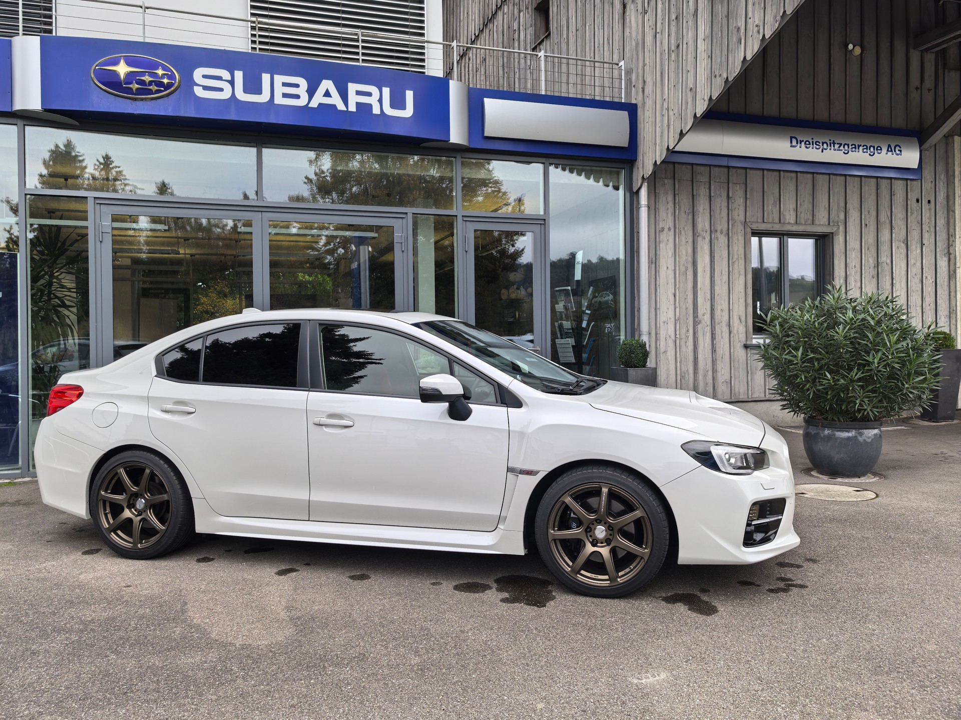 SUBARU WRX 2.5 Turbo 4WD STI Luxury-image-3