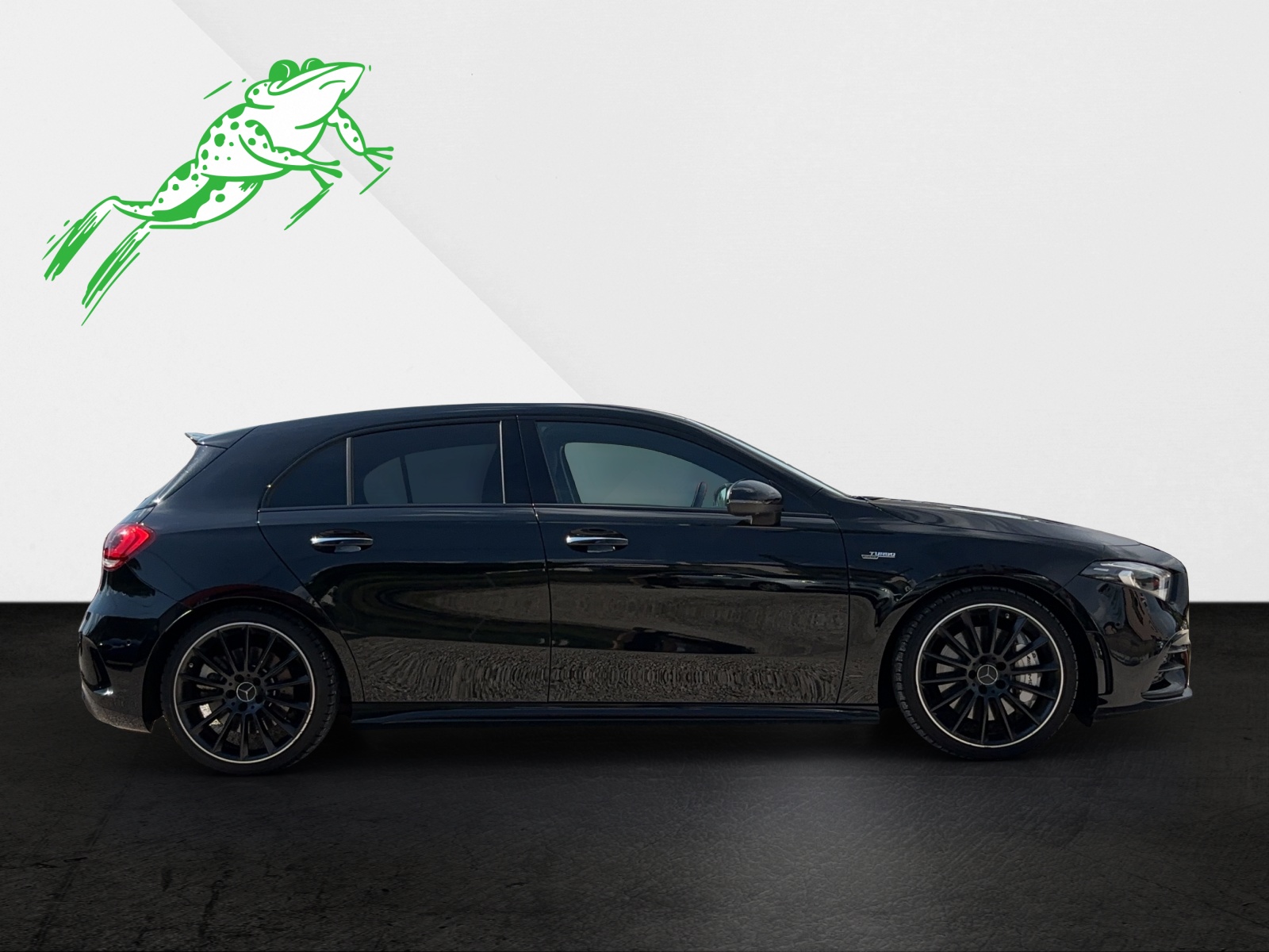 MERCEDES-BENZ A 35 AMG 4Matic Speedshift-image-3