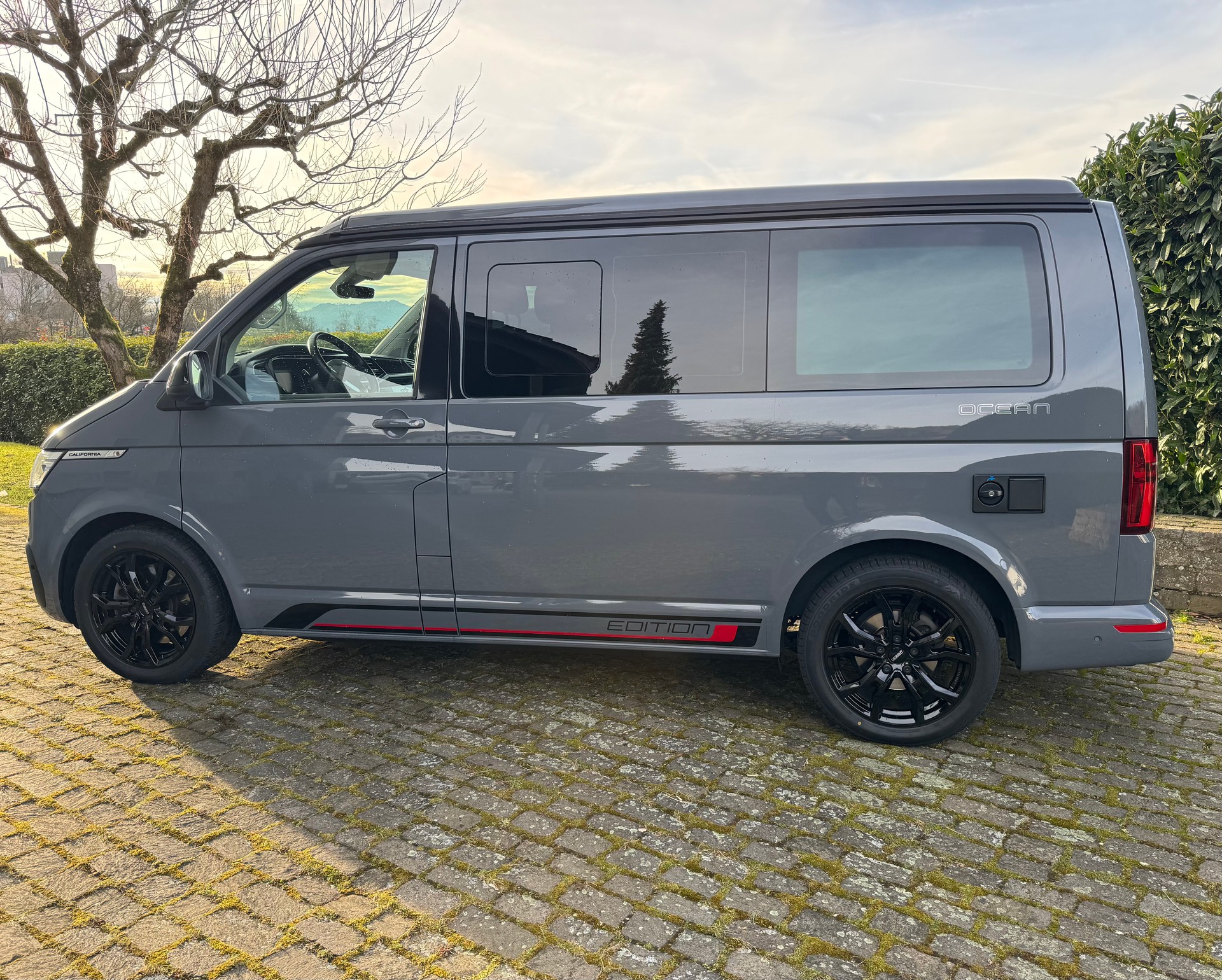 VW T6.1 California 2.0 TDI Ocean 4Motion-image-3