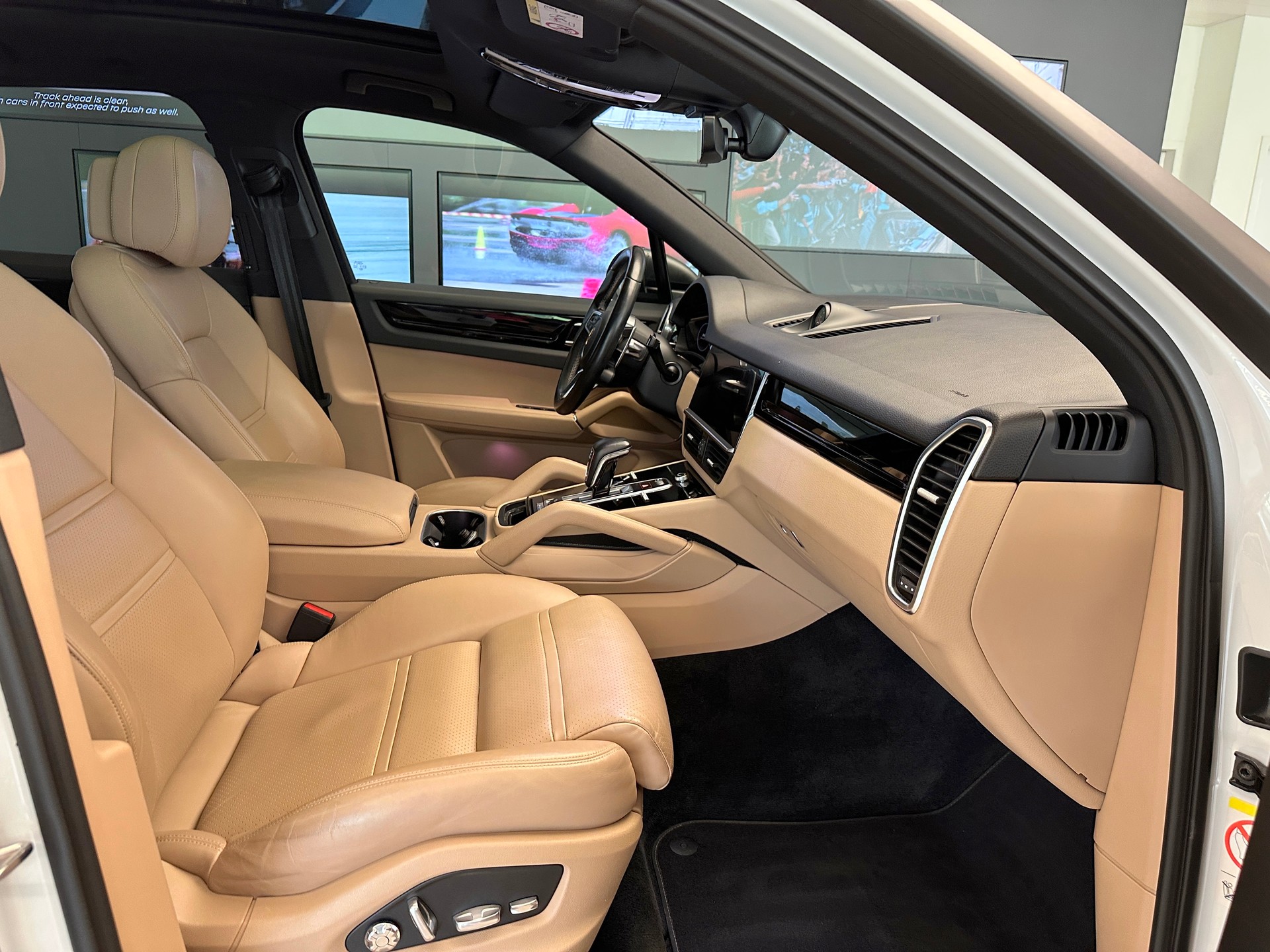 PORSCHE Cayenne S-image-9