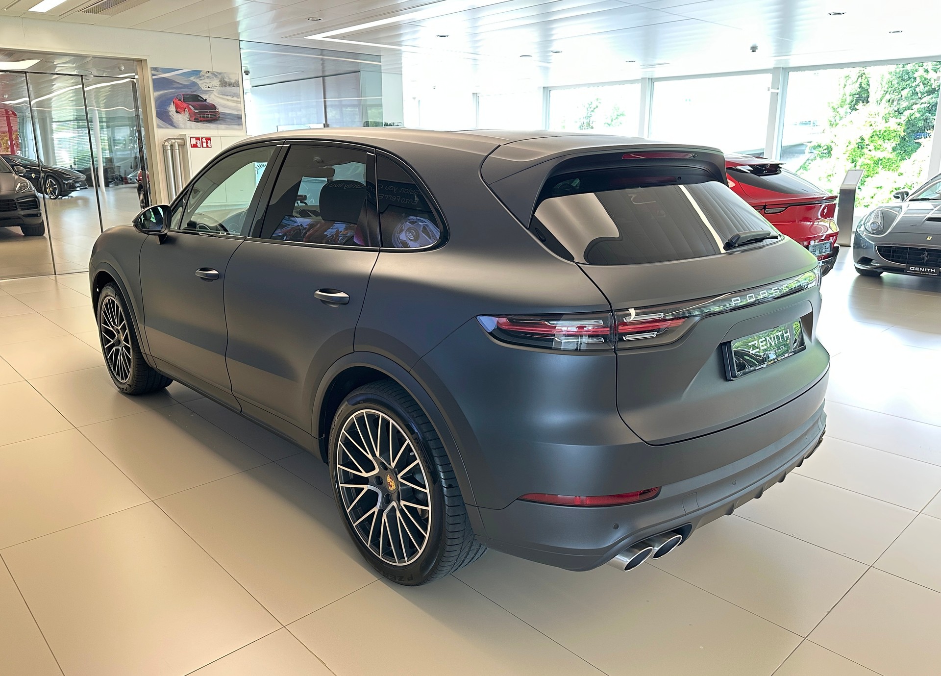 PORSCHE Cayenne S-image-6