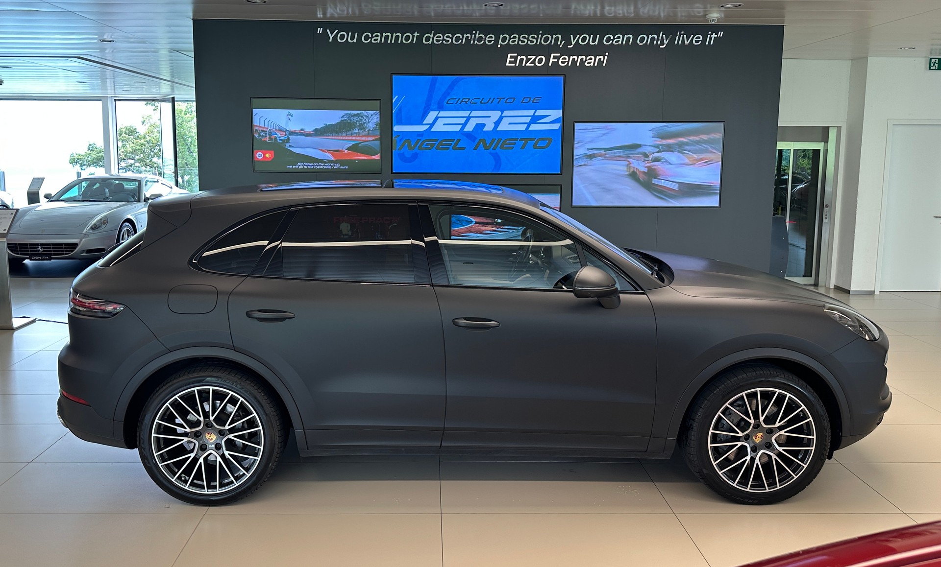 PORSCHE Cayenne S-image-3