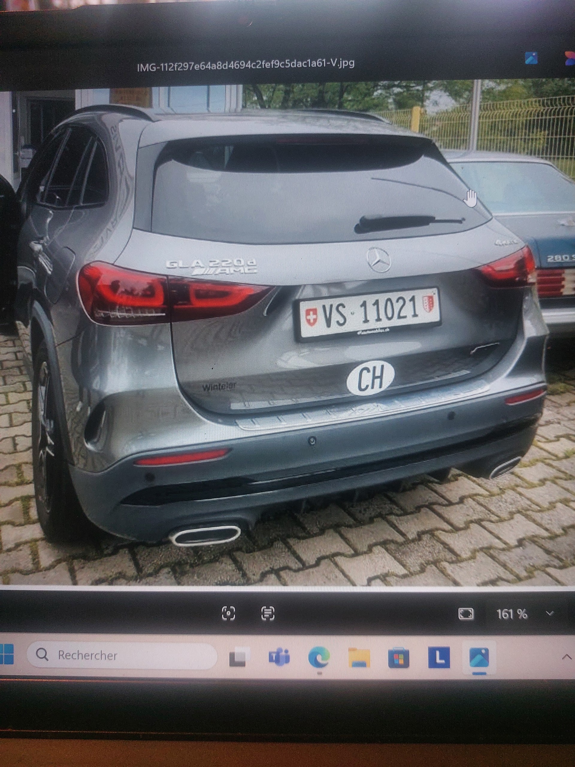 MERCEDES-BENZ GLA 220 AMG 4Matic Progressive 8G-DCT-image-5