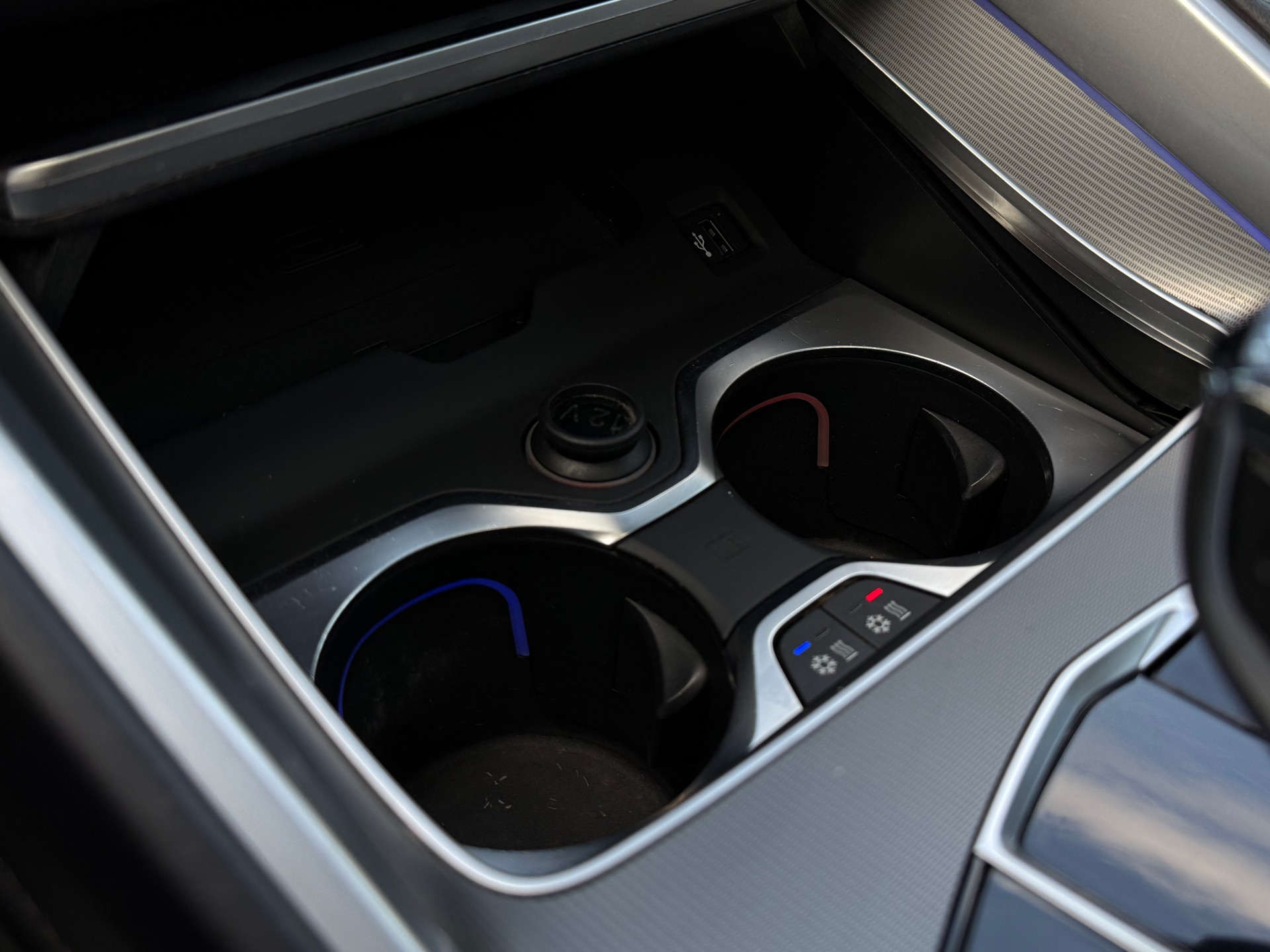 BMW X6 M50d-image-19
