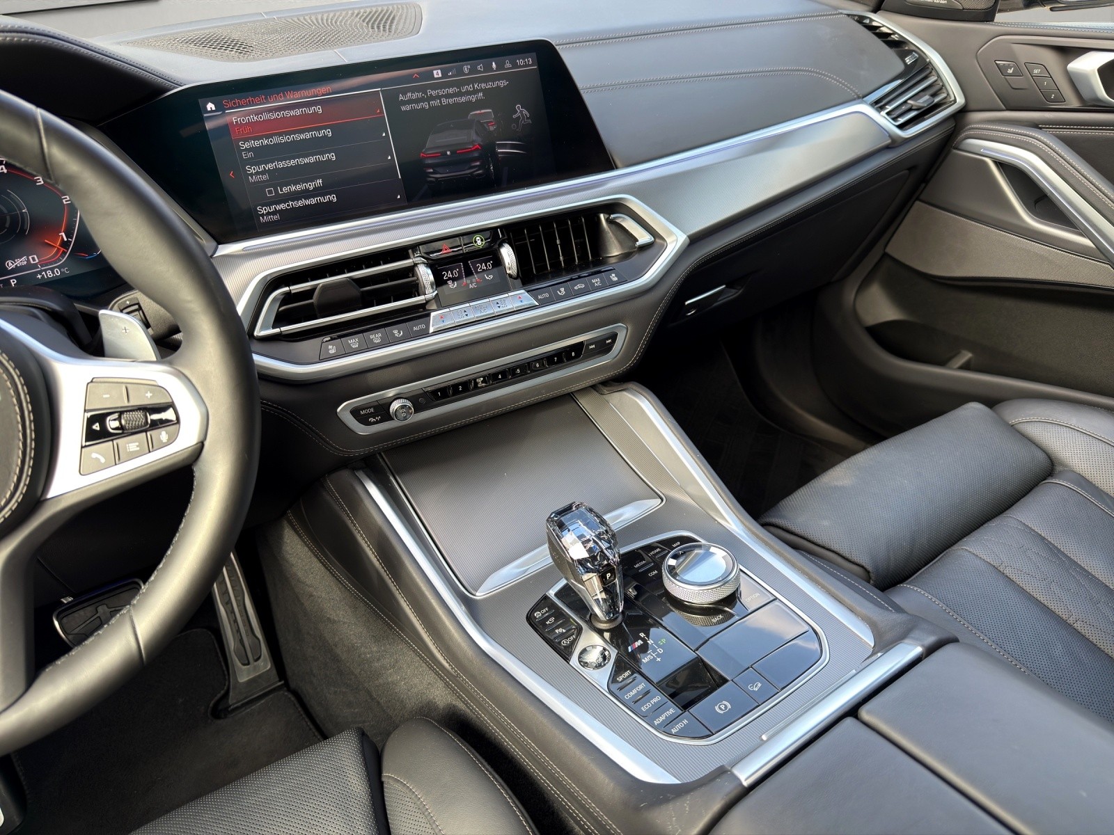 BMW X6 M50d-image-14