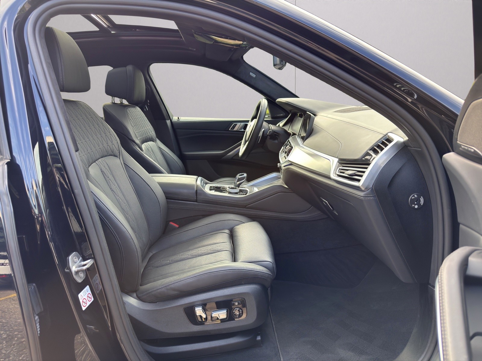 BMW X6 M50d-image-9