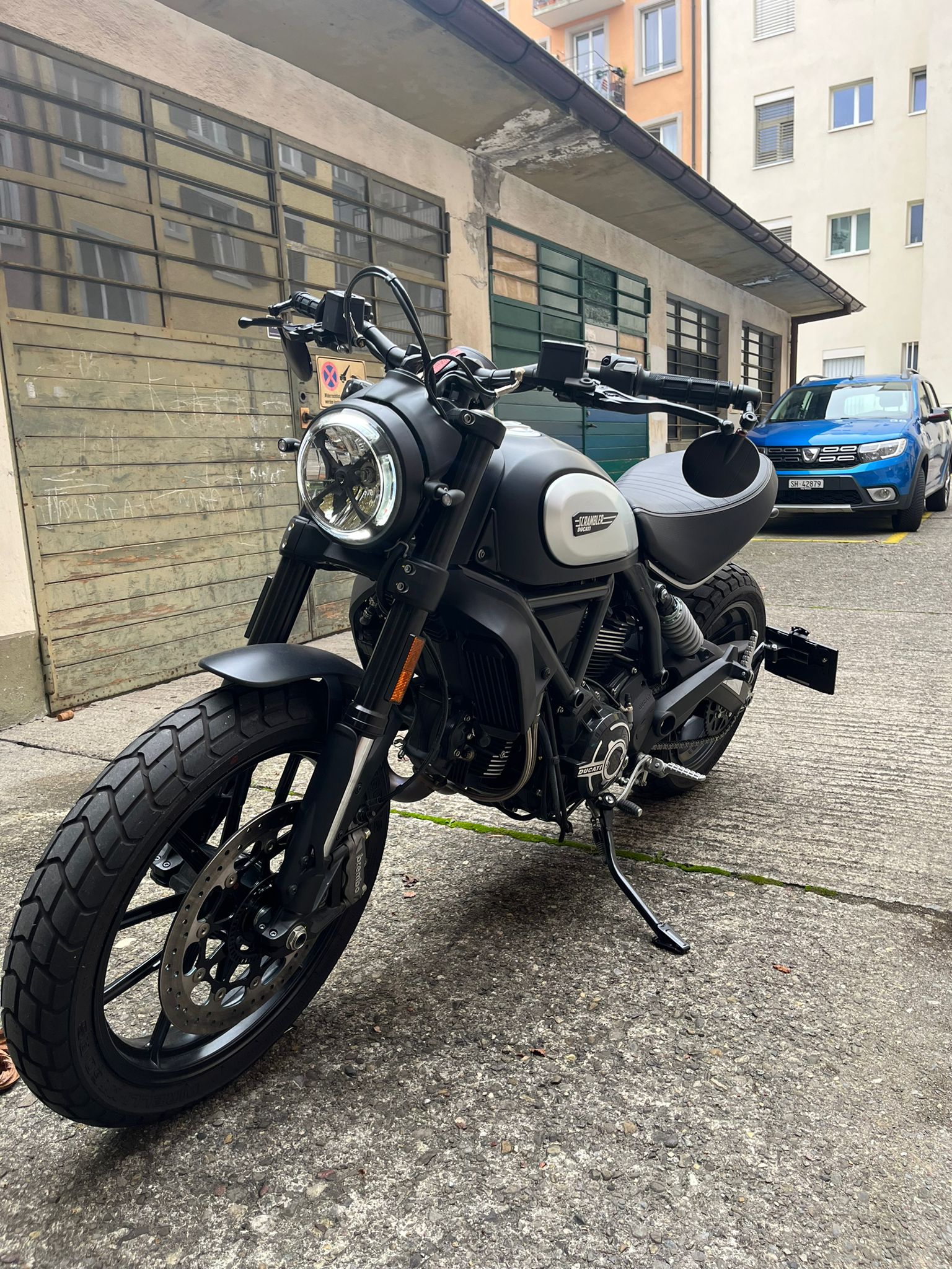 DUCATI Scrambler 803 Icon Dark