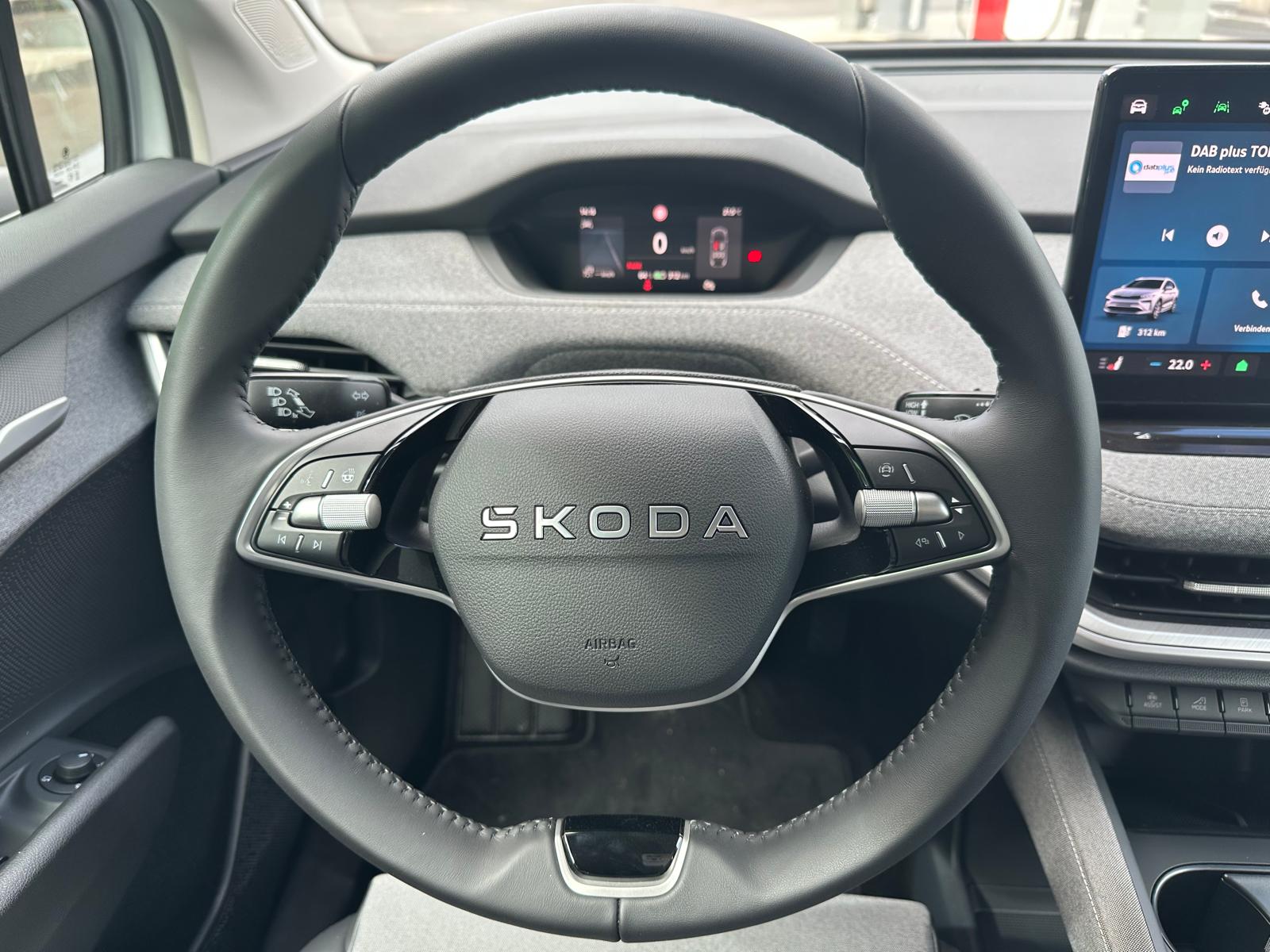 SKODA ENYAQ iV 60-image-14