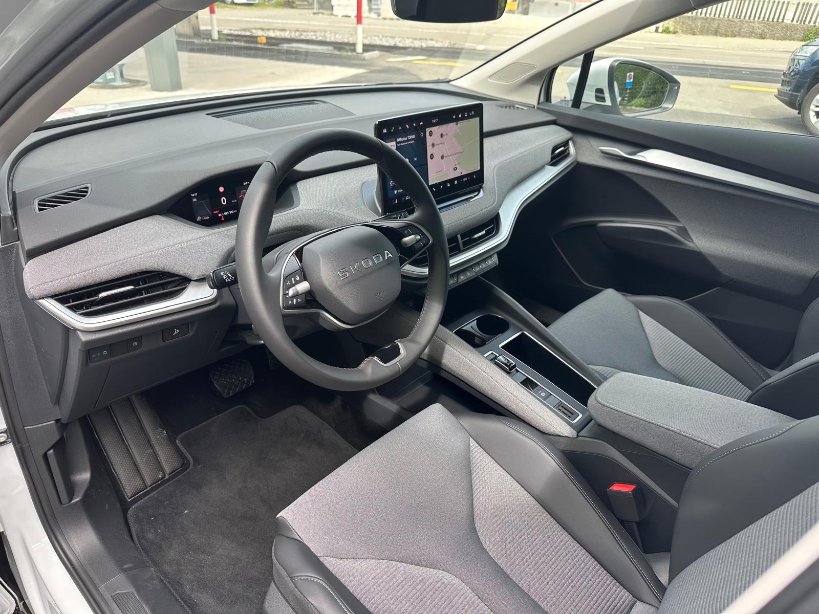 SKODA ENYAQ iV 60-image-12