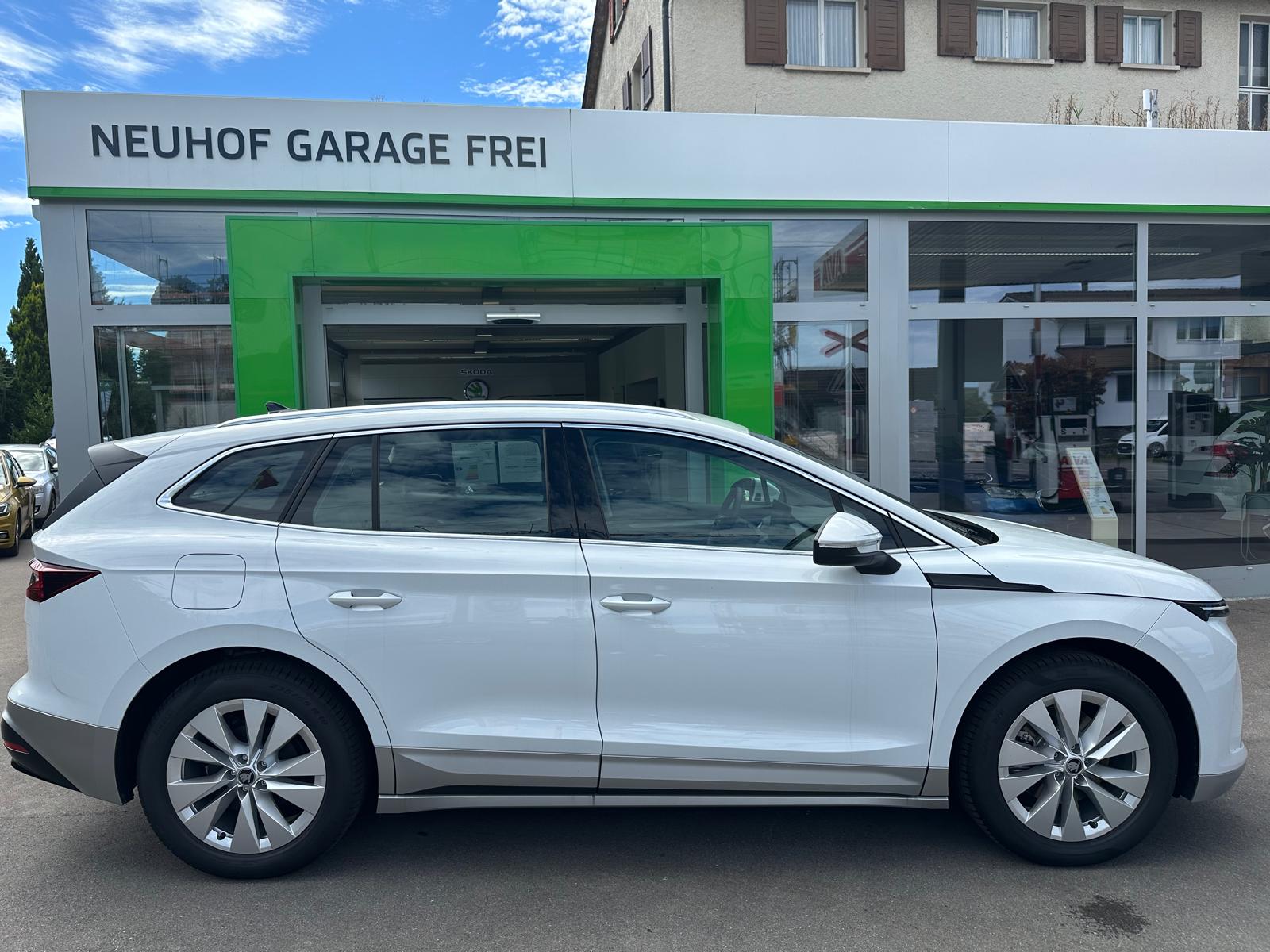 SKODA ENYAQ iV 60-showroom-element-3