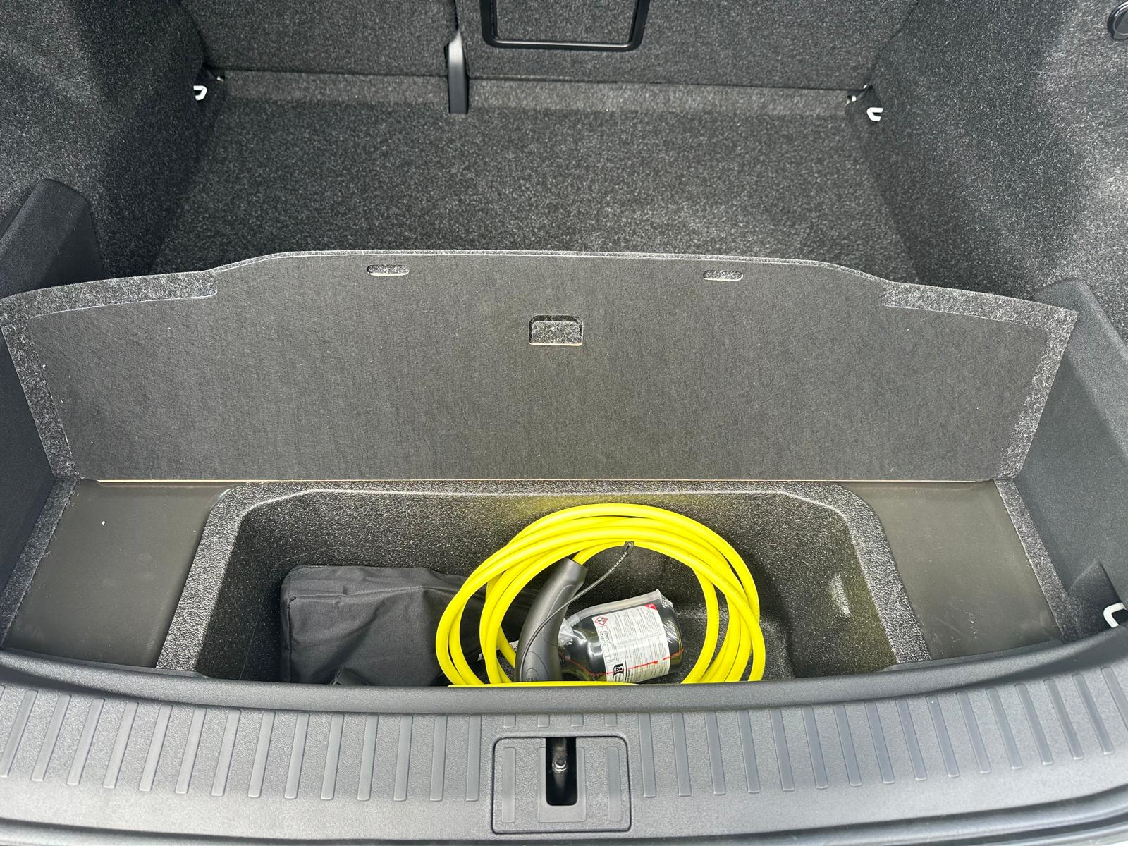 SKODA ENYAQ iV 60-image-8