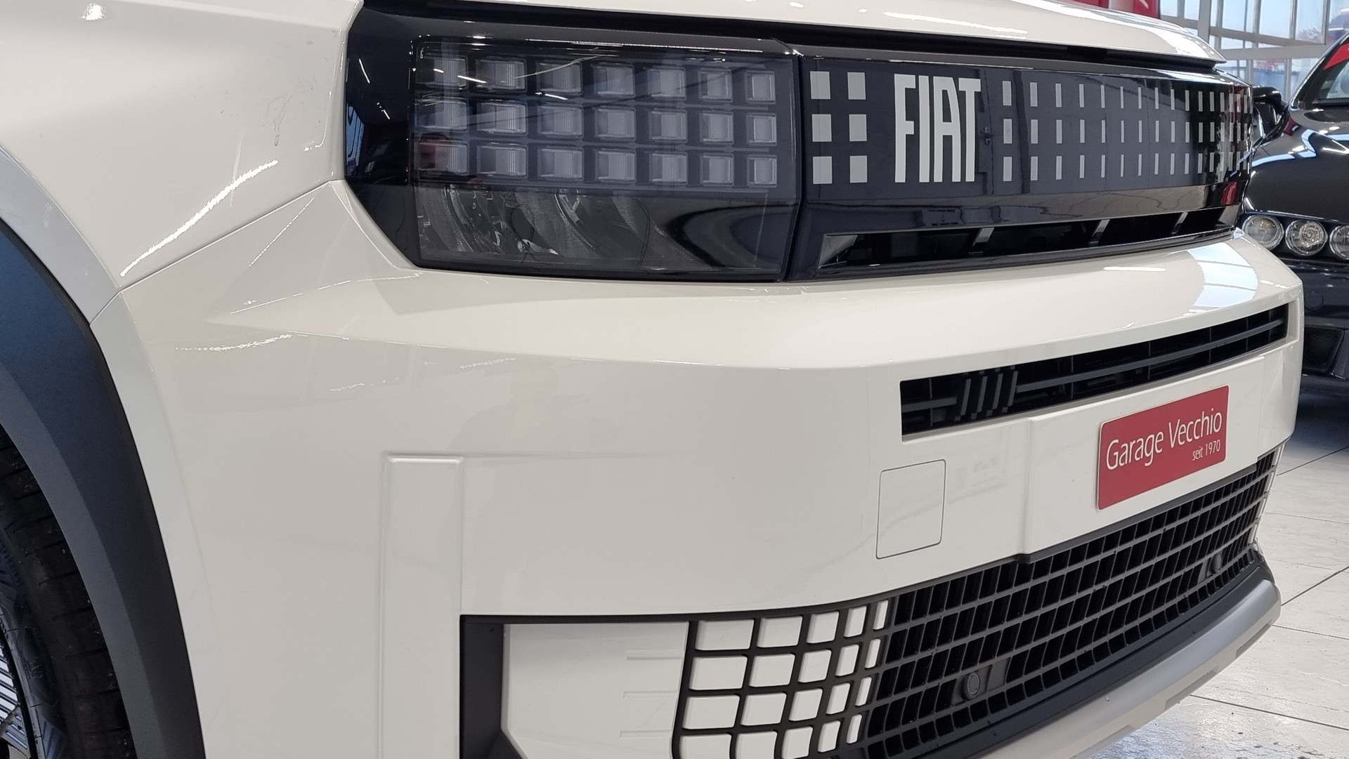 FIAT Grande Panda 1.2 Hybrid 110 PS La Prima-image-9